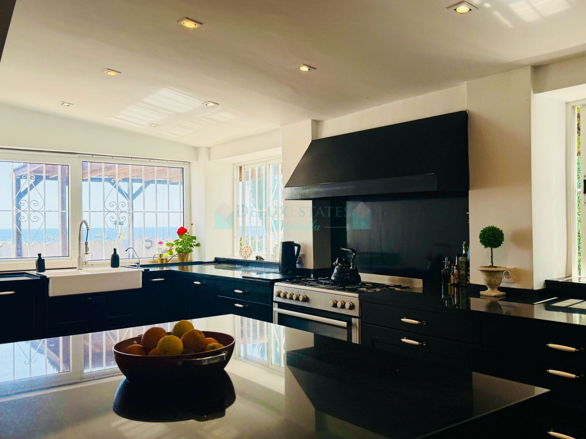 House for sale in Castillo de la Duquesa, Manilva