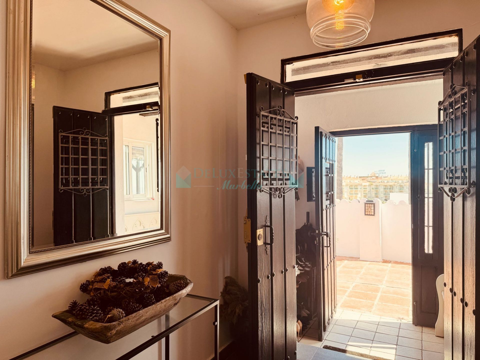 House for sale in Castillo de la Duquesa, Manilva