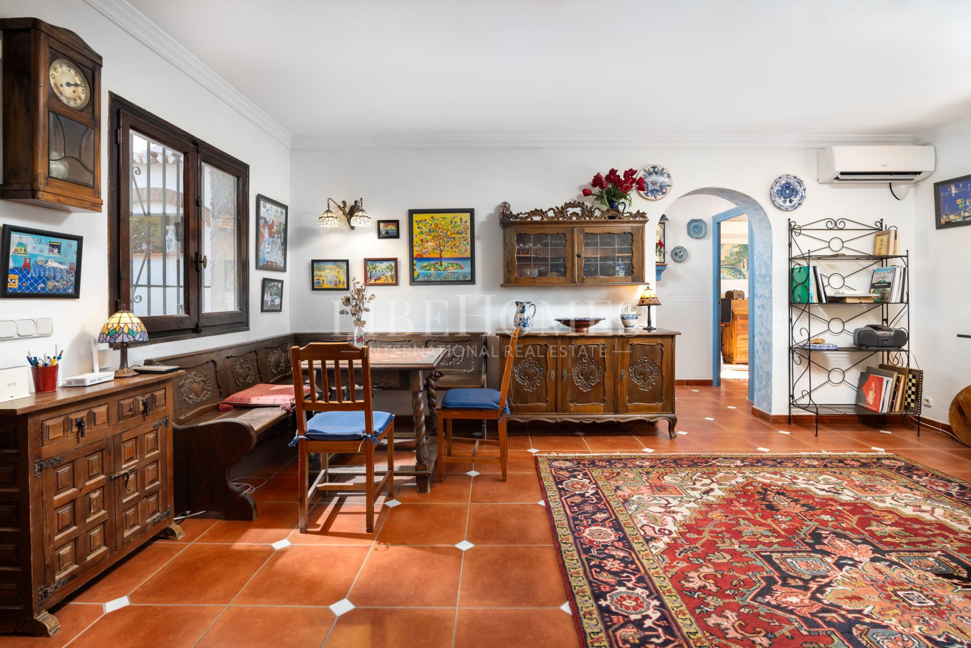 Beautiful Andalusian villa with a unique character in Marbella East