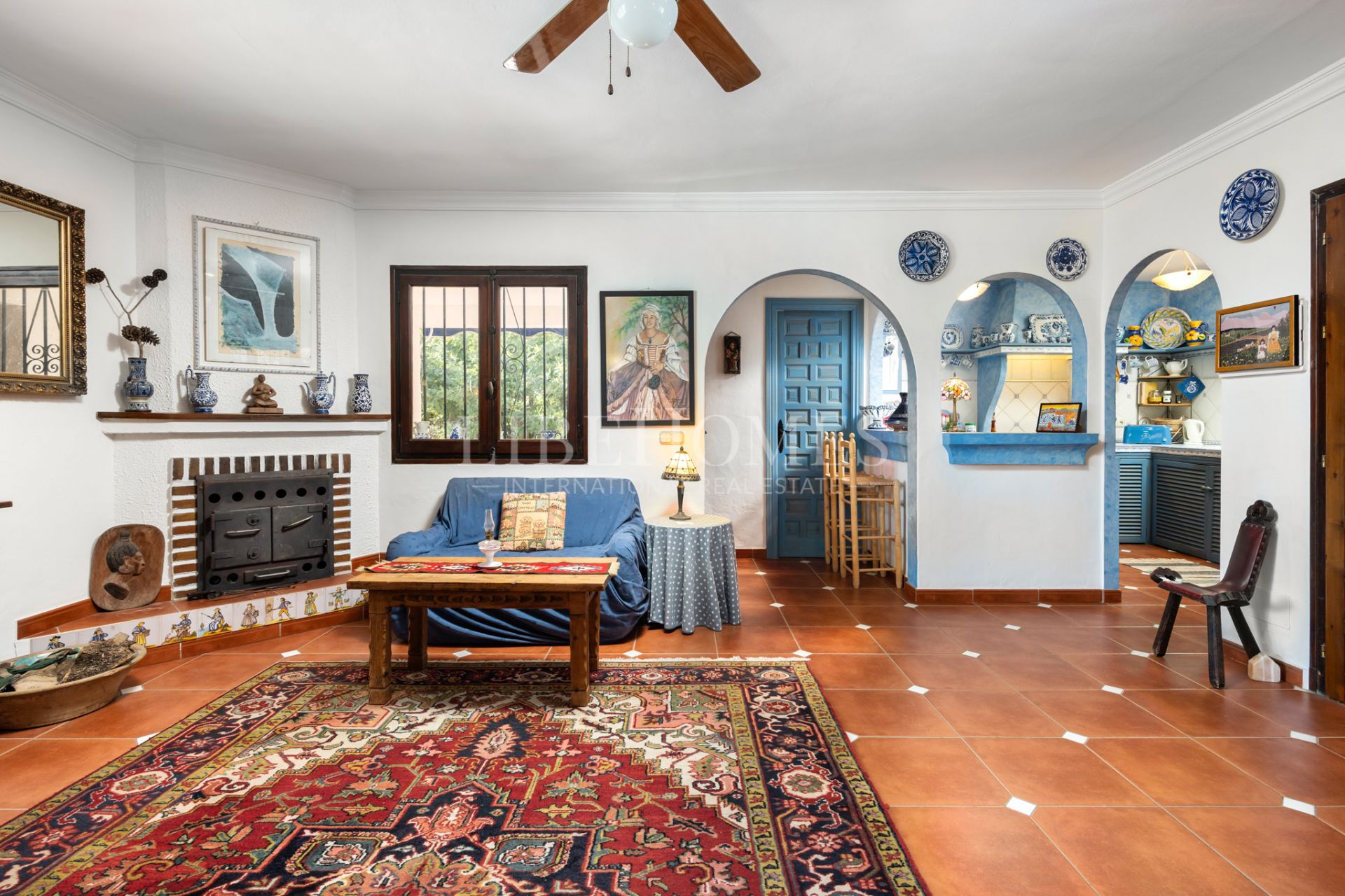 Beautiful Andalusian villa with a unique character in Marbella East