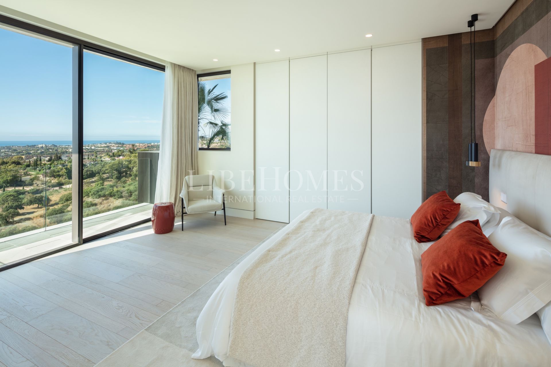 Villa moderna con increíbles vistas al mar en La Quinta, Benahavis