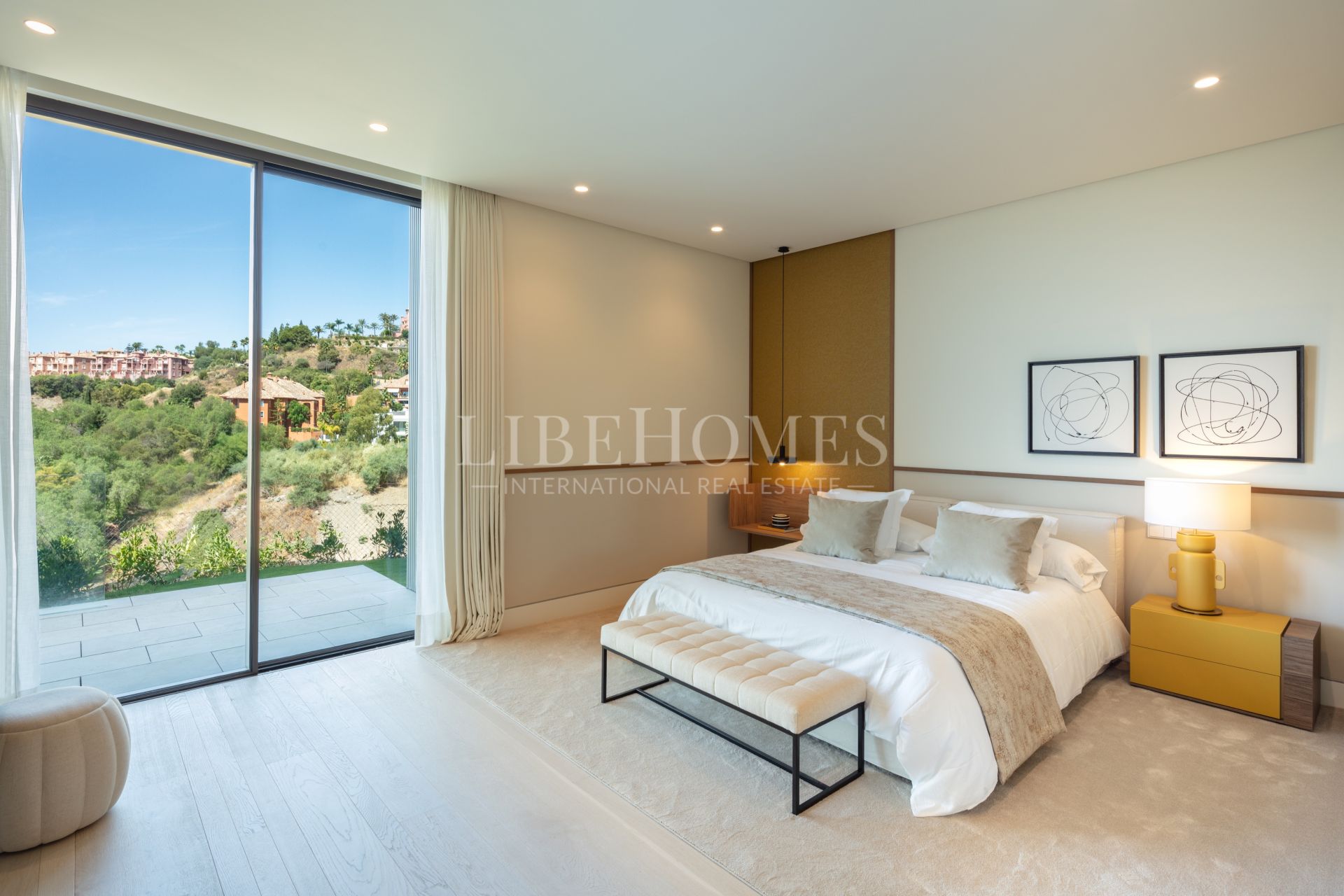 Villa moderna con increíbles vistas al mar en La Quinta, Benahavis