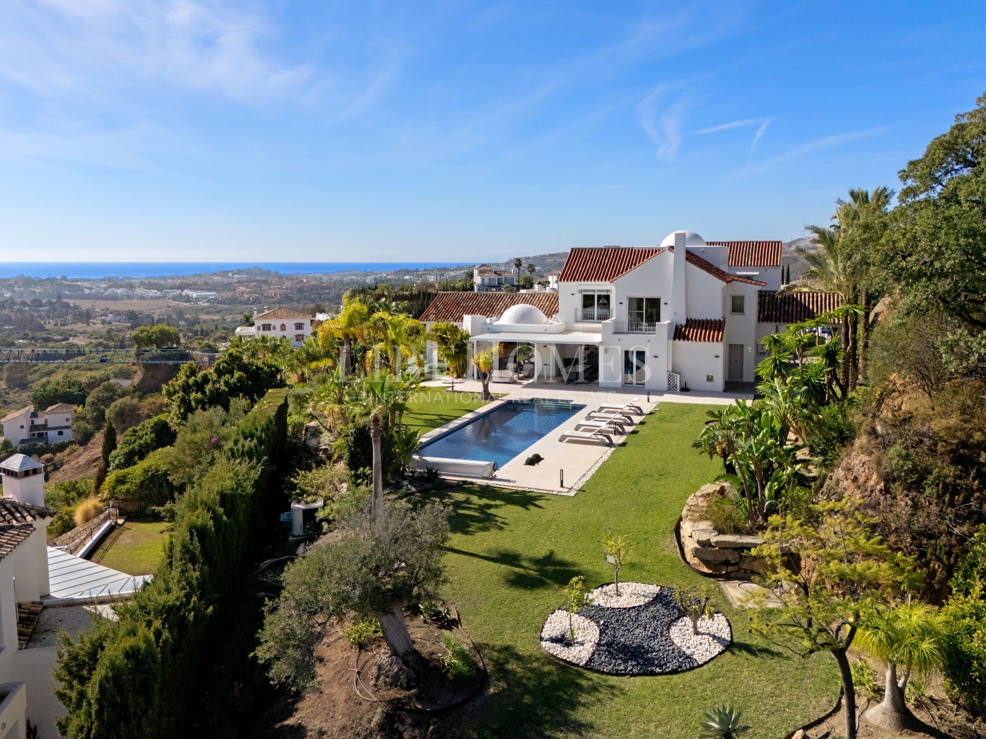 Villa de lujo, increíbles vistas al mar, Puerto del Almendro, Benahavís
