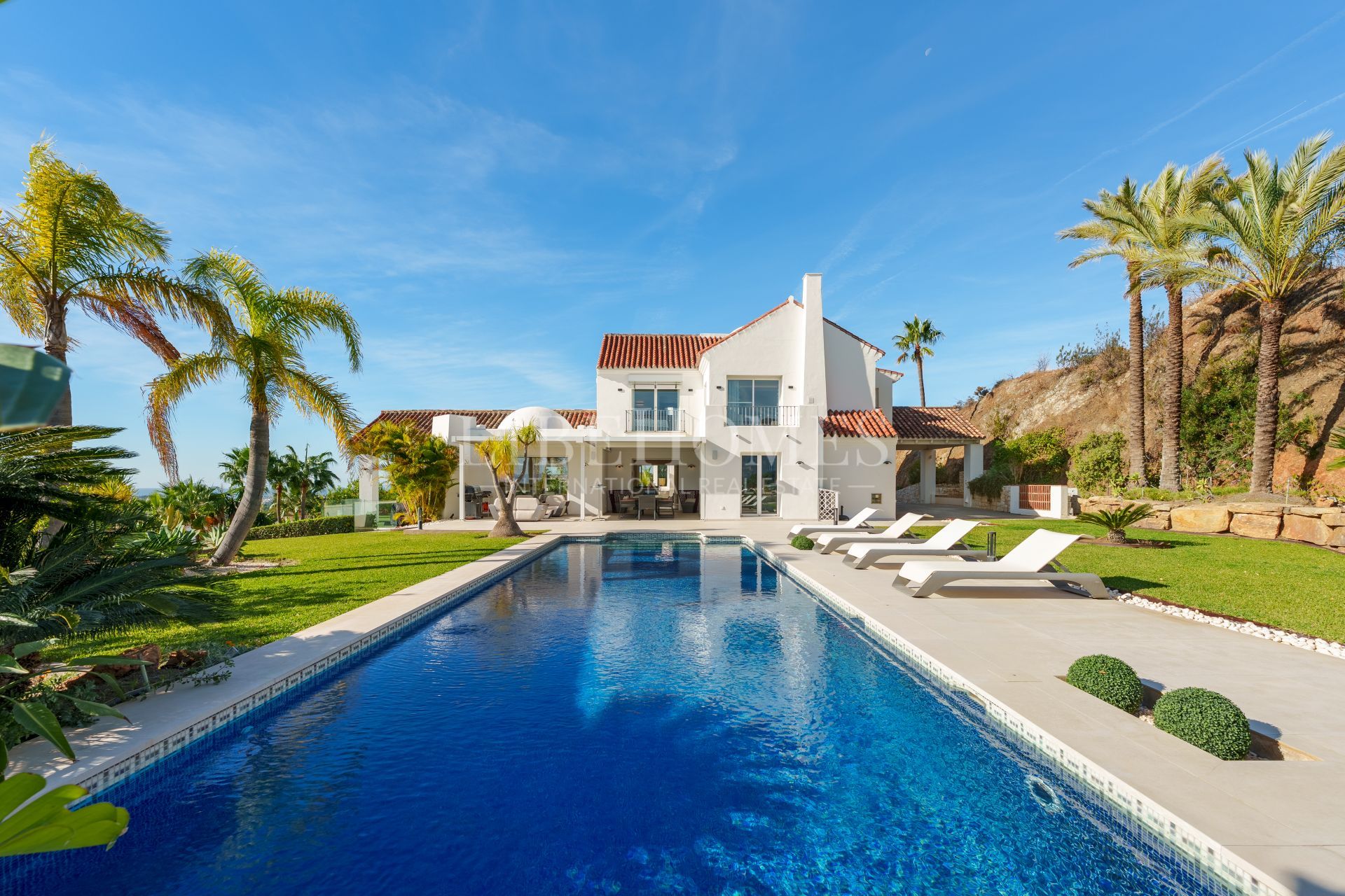 Villa de lujo, increíbles vistas al mar, Puerto del Almendro, Benahavís
