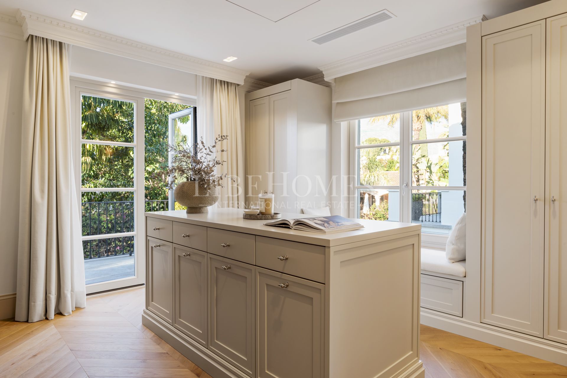 Andalusian luxury villa in the Golf Valley, Nueva Andalucia, Marbella