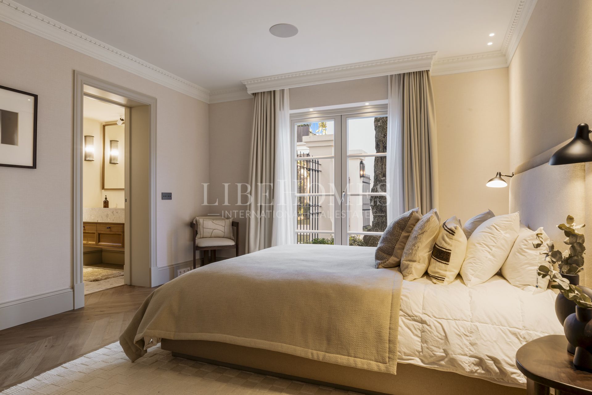 Andalusian luxury villa in the Golf Valley, Nueva Andalucia, Marbella