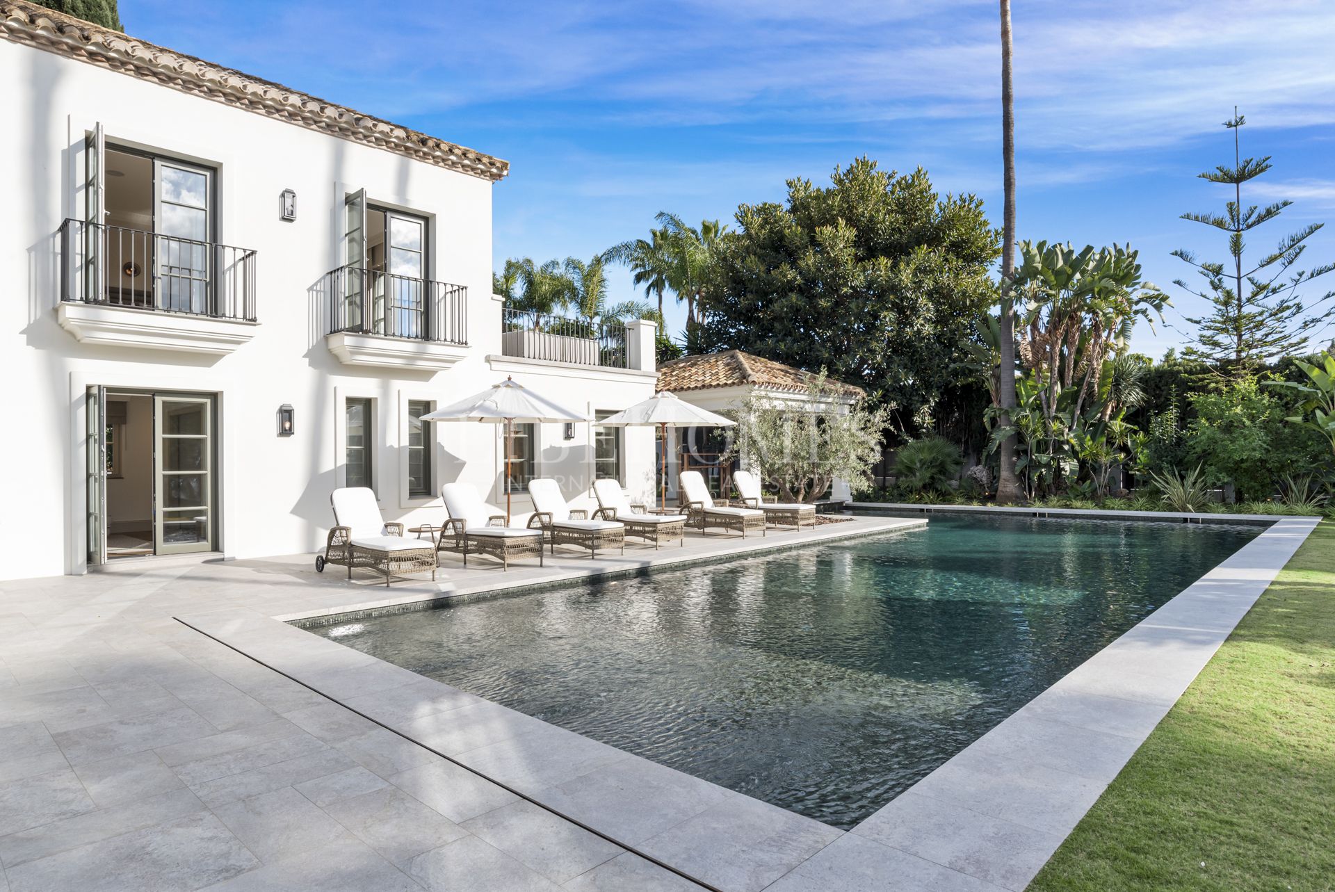 Andalusian luxury villa in the Golf Valley, Nueva Andalucia, Marbella