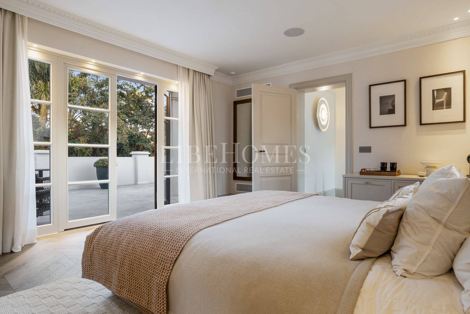 Andalusian luxury villa in the Golf Valley, Nueva Andalucia, Marbella