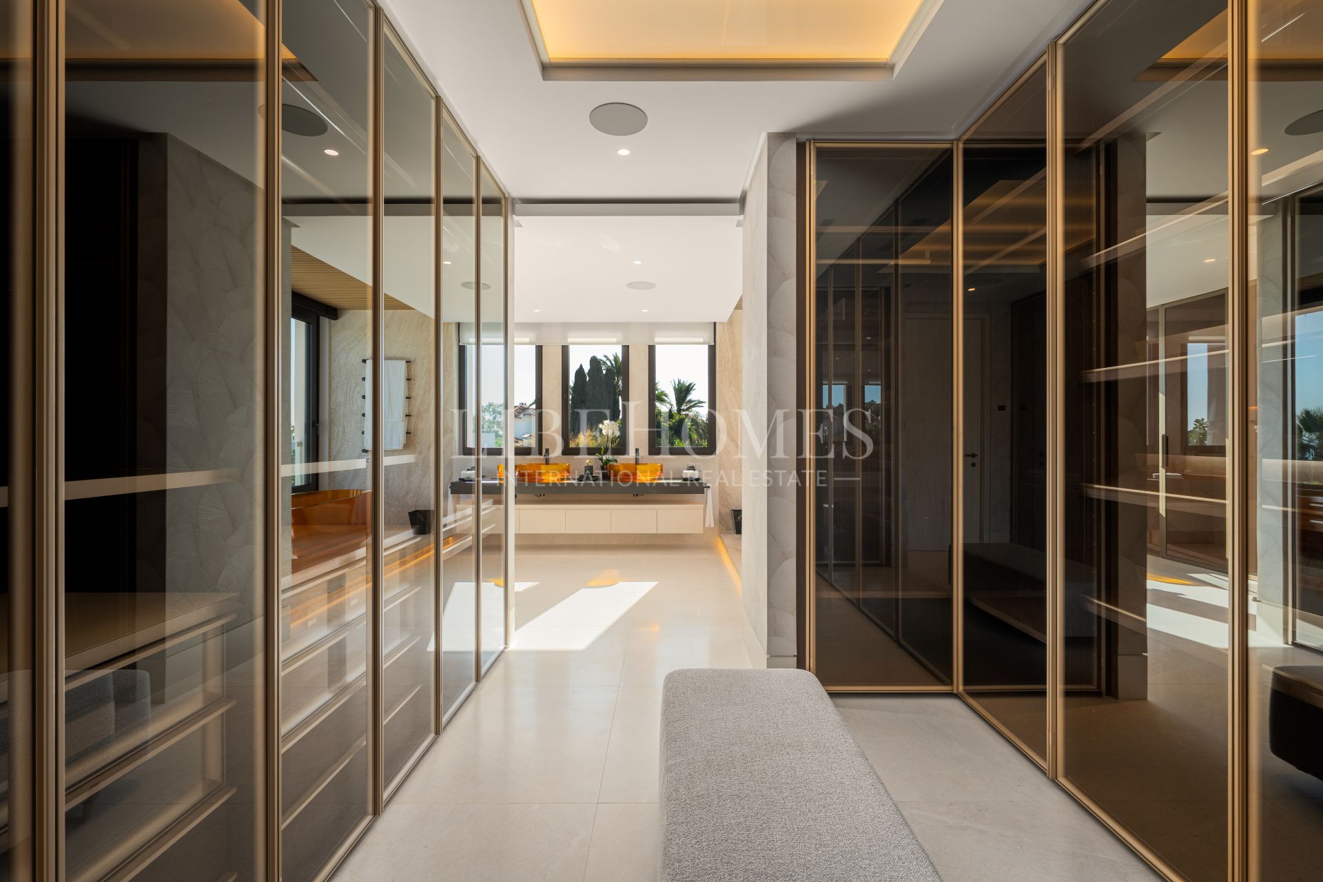 Modern style, top luxury villa with sea views in Marbella Golden Mile