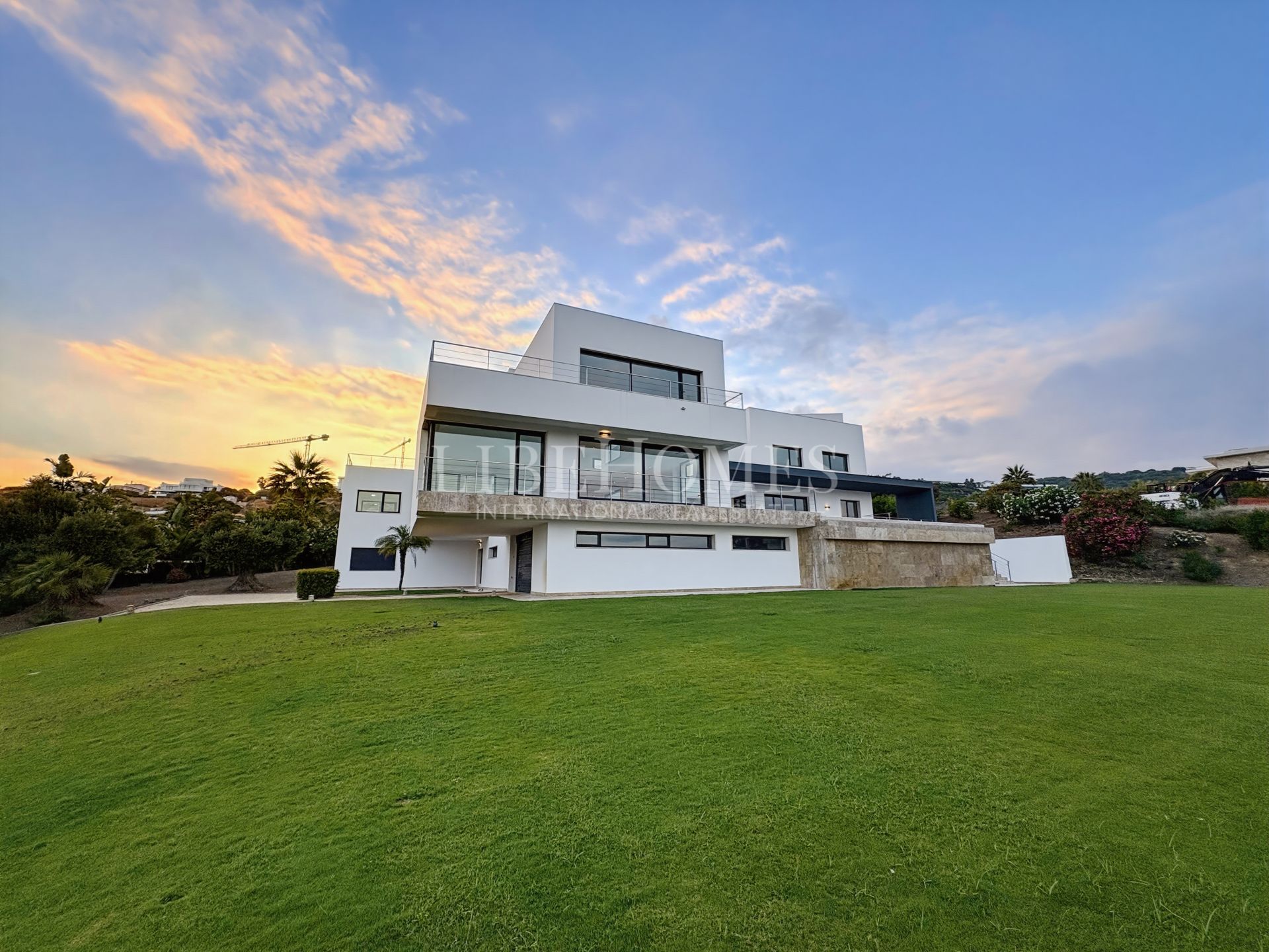 Modern villa with panoramic sea views in La Reserva, Sotogrande