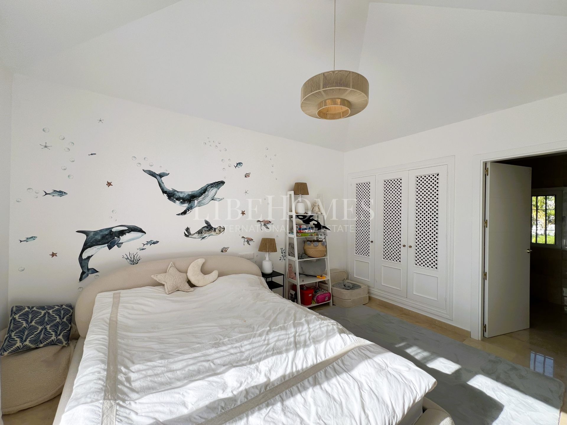 Villa andaluza con vistas panorámicas en exclusiva Zona G, Sotogrande