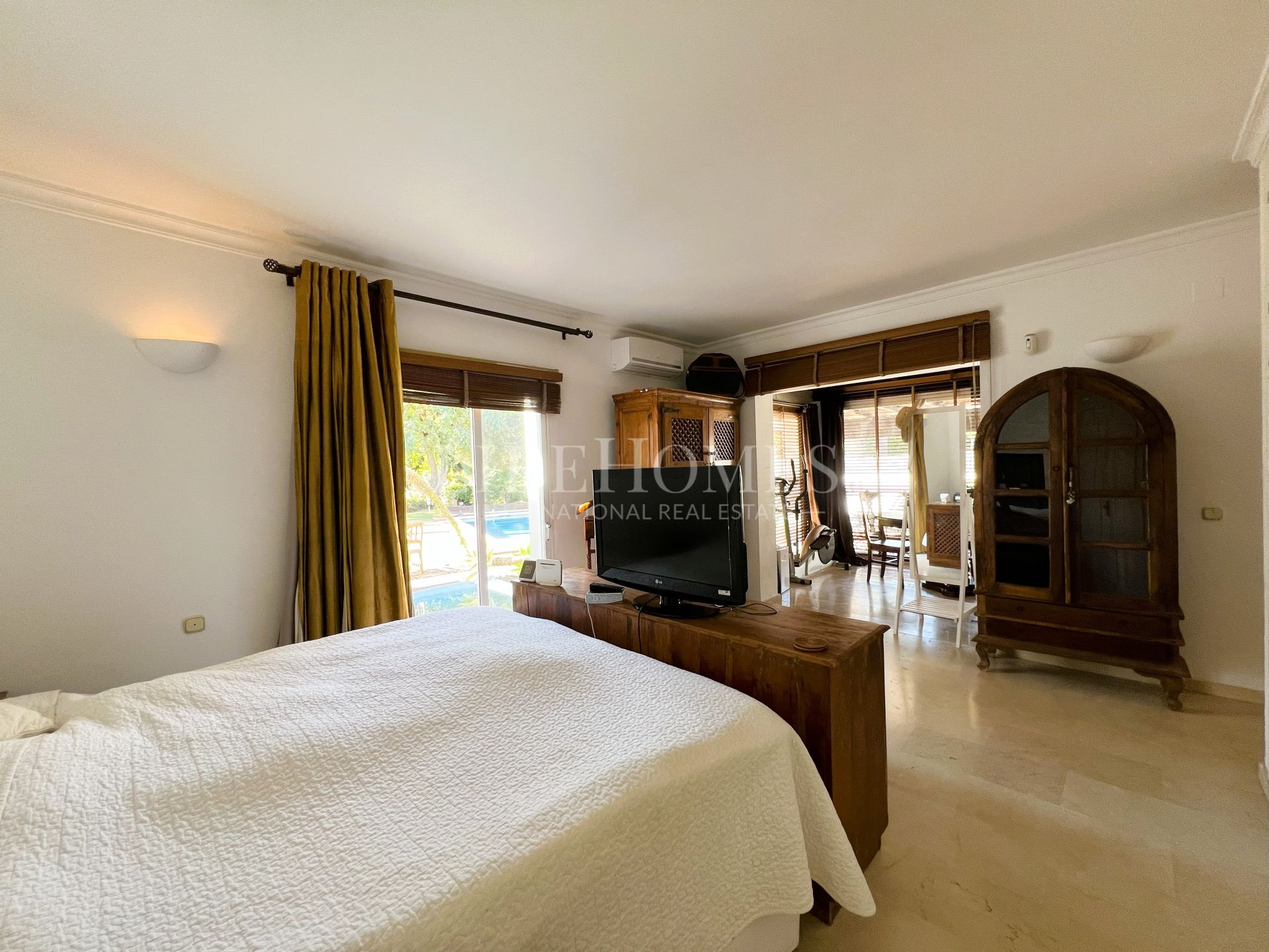 Preciosa villa de estilo colonial en Sotogrande Costa