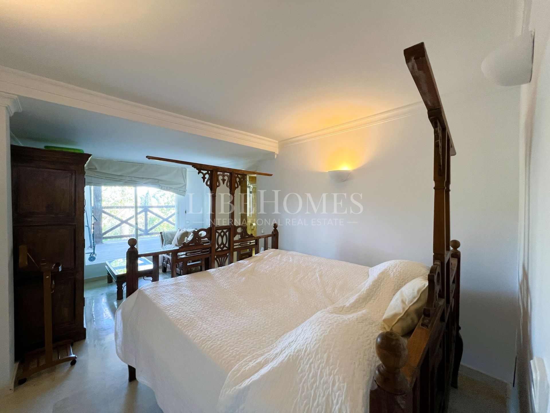 Preciosa villa de estilo colonial en Sotogrande Costa