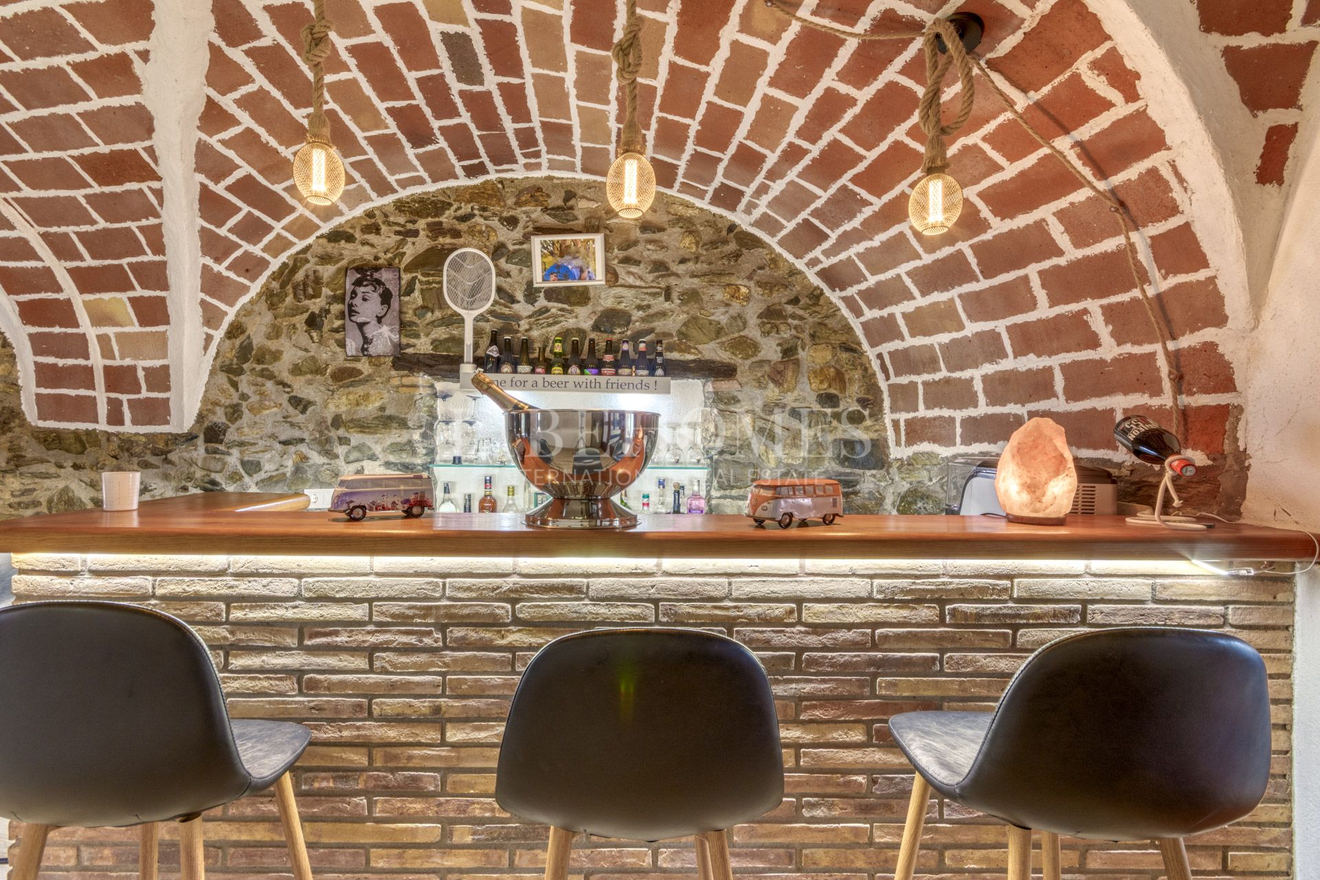 Fully renovated stone house in Garriguella village, in Costa Brava