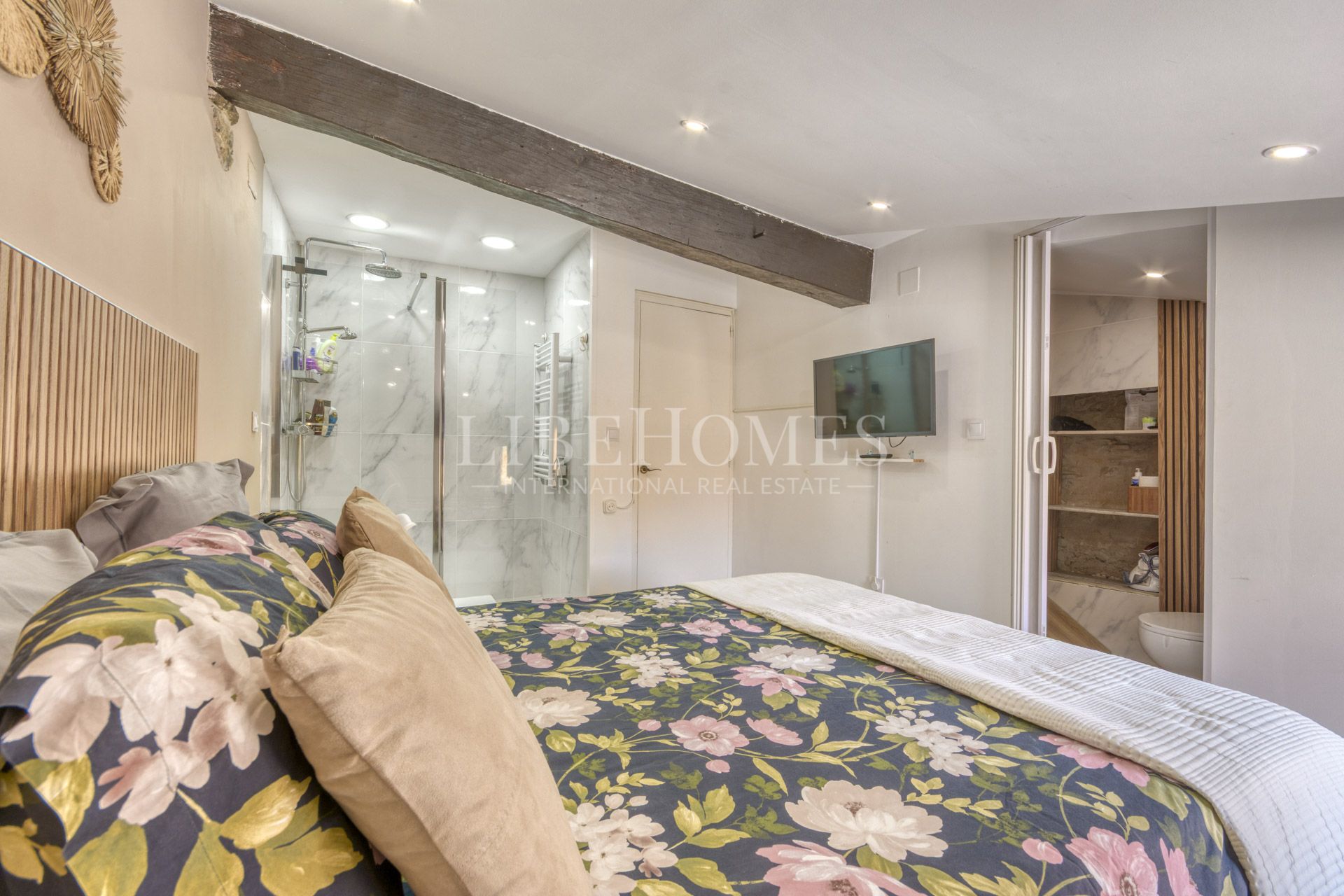 Fully renovated stone house in Garriguella village, in Costa Brava