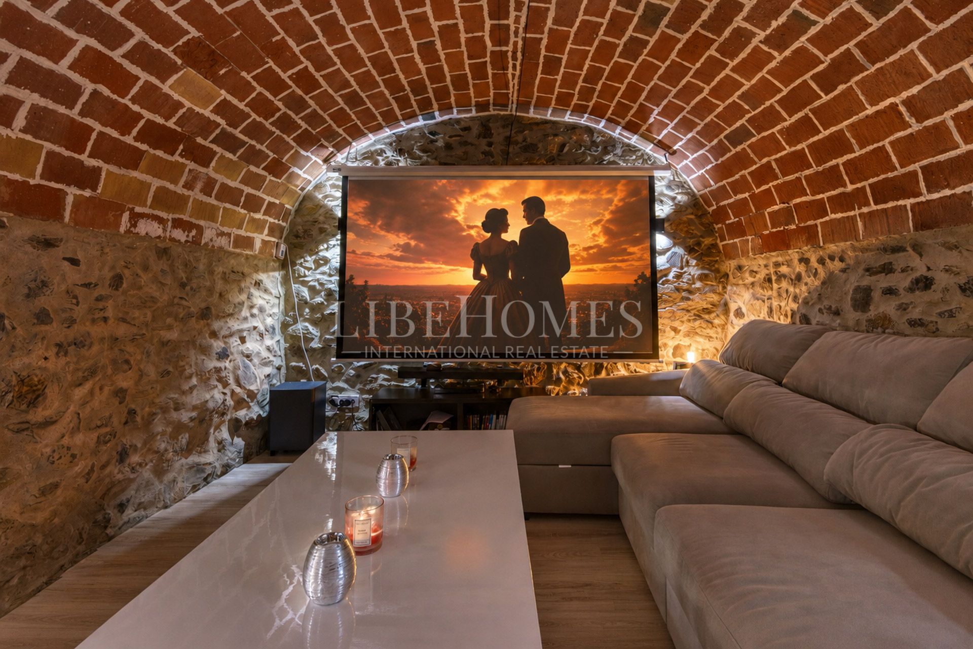 Fully renovated stone house in Garriguella village, in Costa Brava