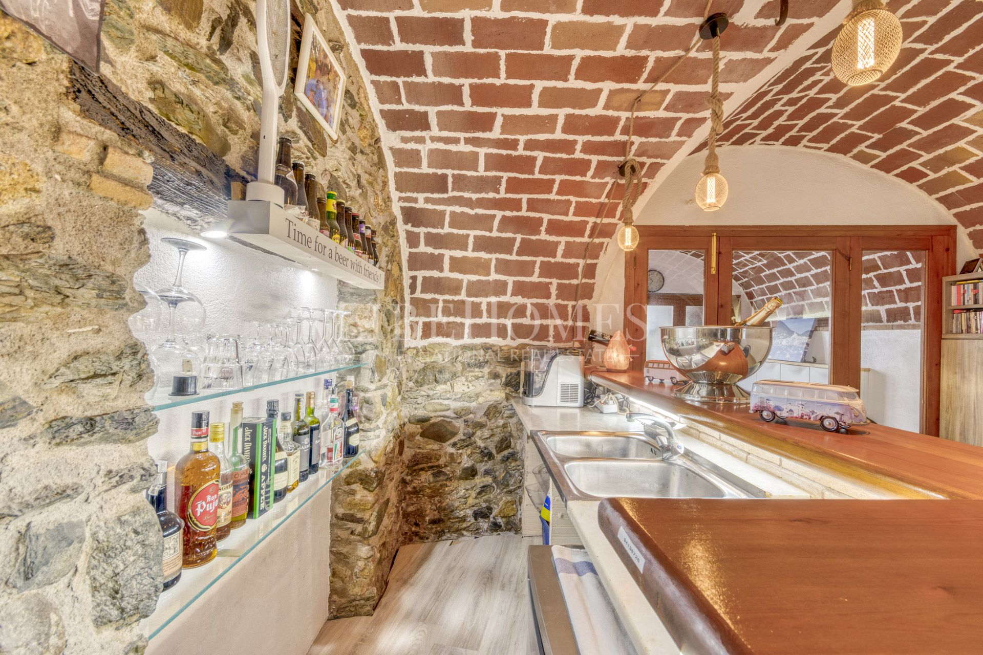 Fully renovated stone house in Garriguella village, in Costa Brava