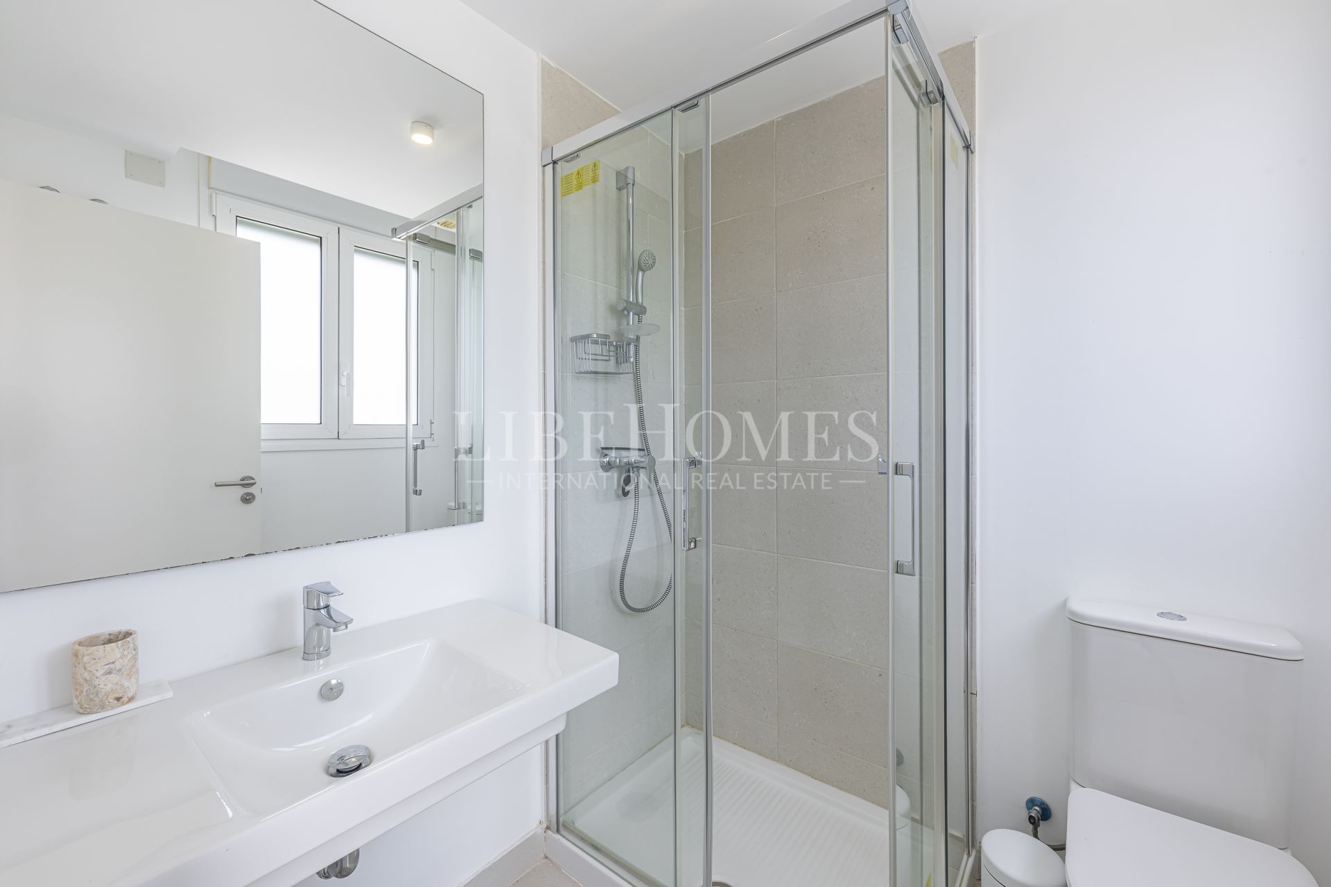 Modern penthouse in the exclusive gated complex La Reserva, Sotogrande