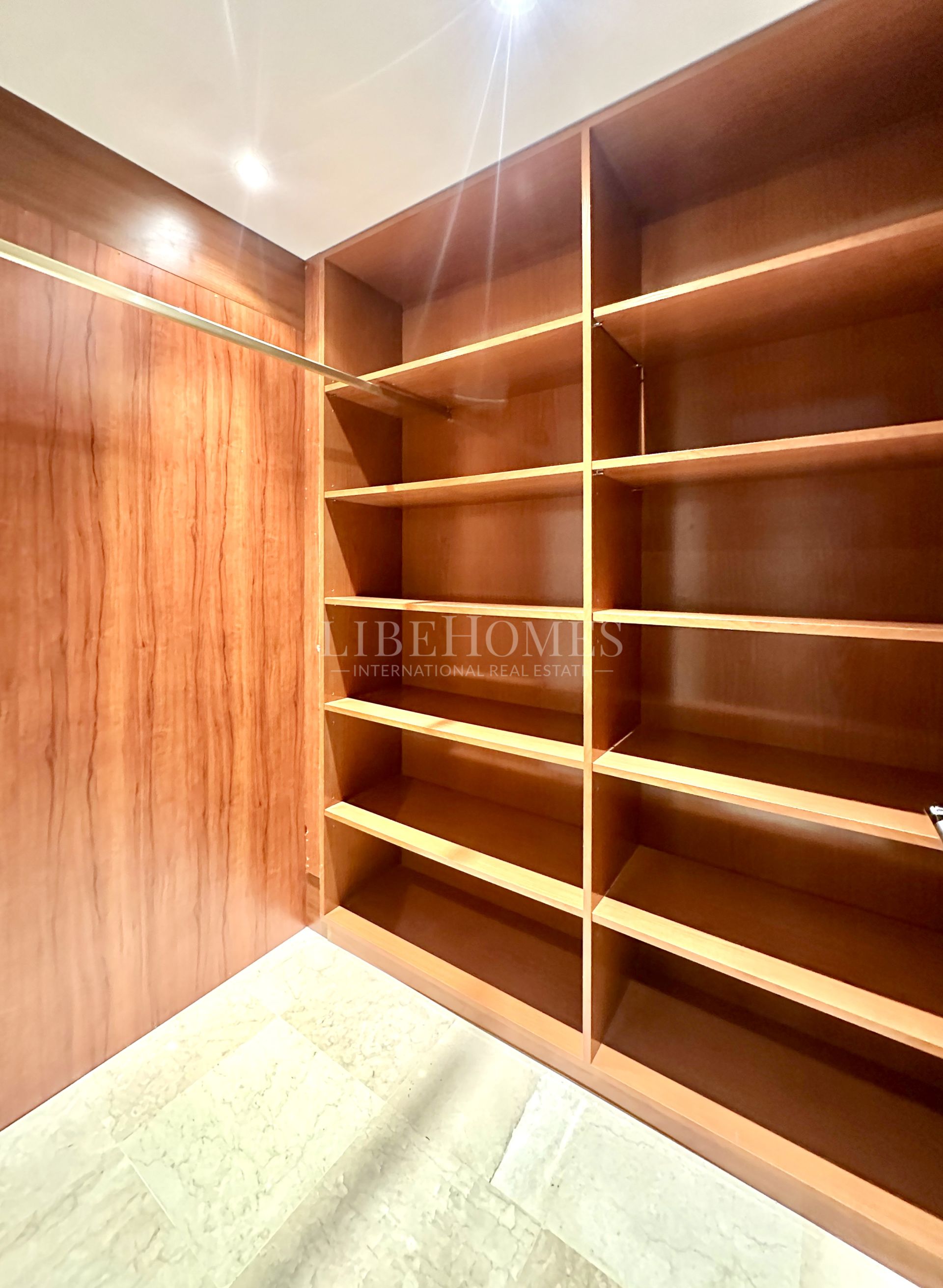 Apartment with private garden and pool in La Marina de Sotogrande