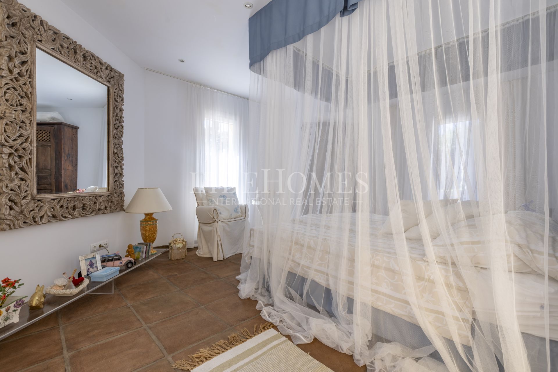Andalusian villa next to the Real Club de Golf Valderrama, Sotogrande
