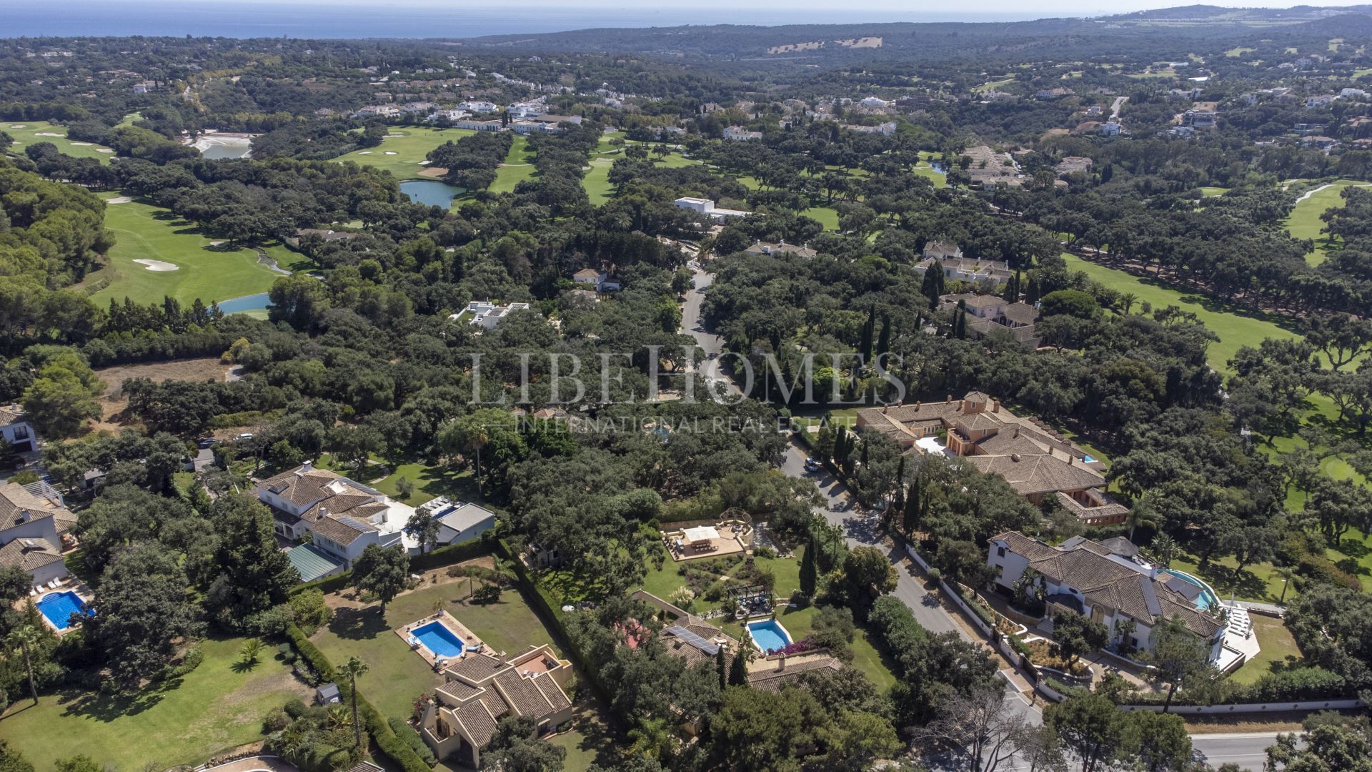 Andalusian villa next to the Real Club de Golf Valderrama, Sotogrande