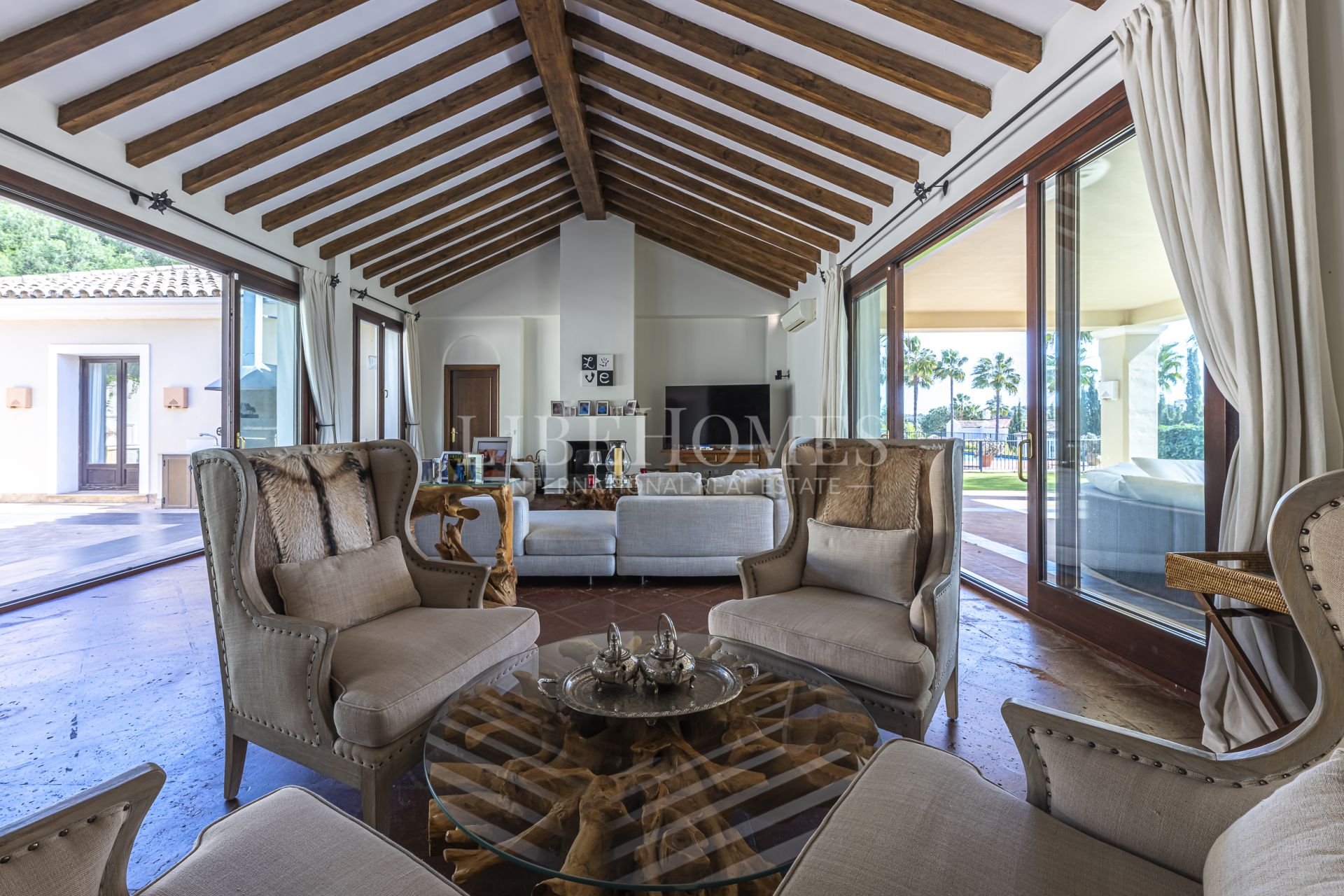 Preciosa villa andaluza en la prestigiosa Zona F de Sotogrande
