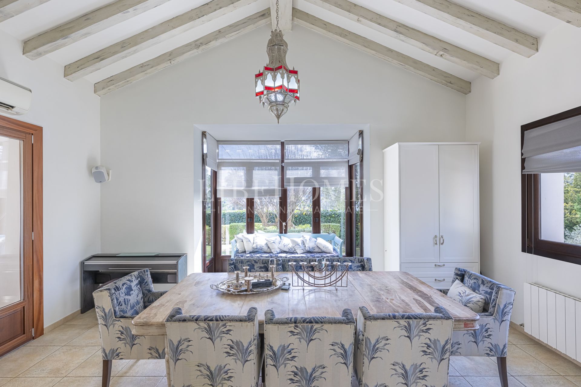 Preciosa villa andaluza en la prestigiosa Zona F de Sotogrande