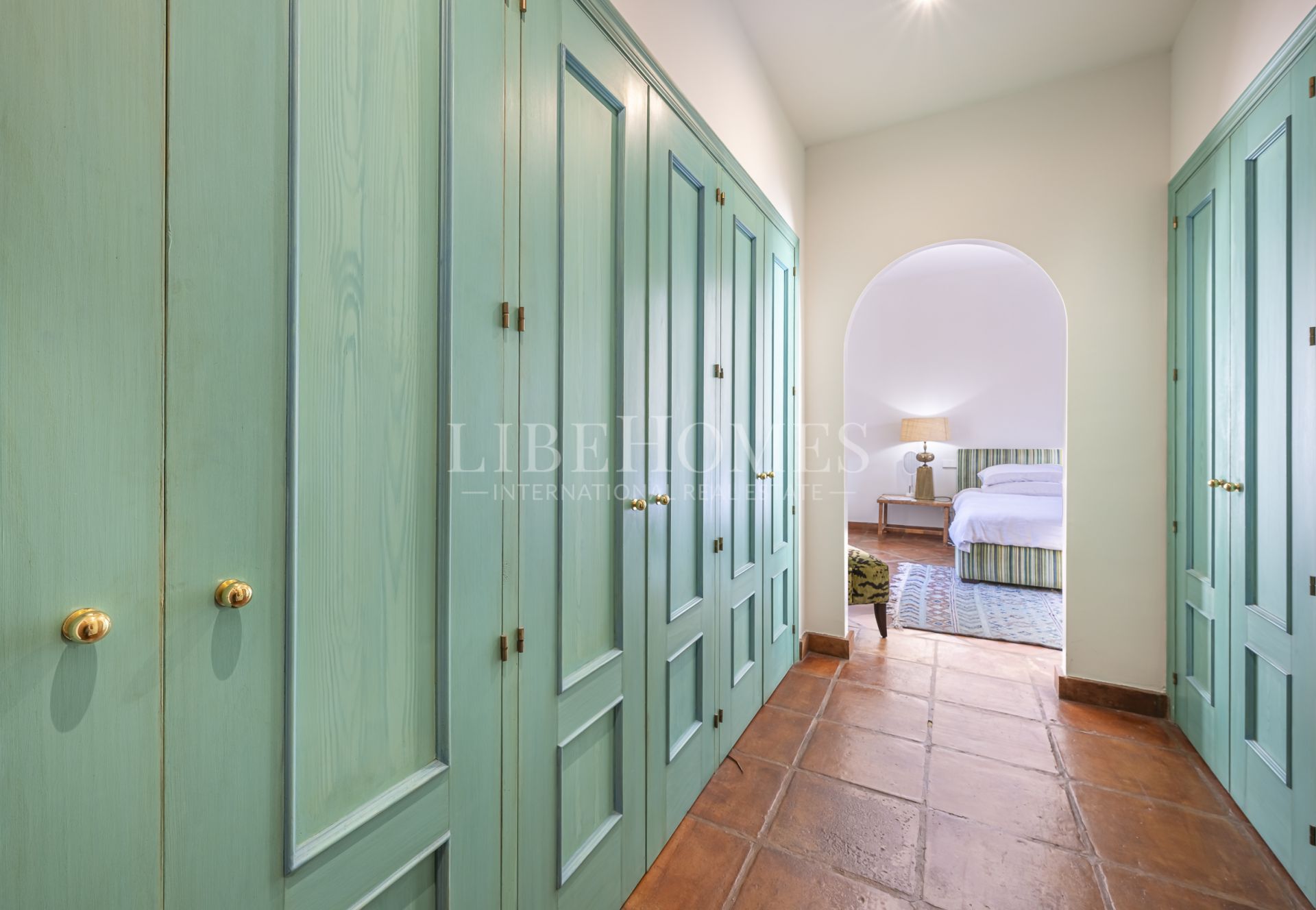 Preciosa villa andaluza en la prestigiosa Zona F de Sotogrande