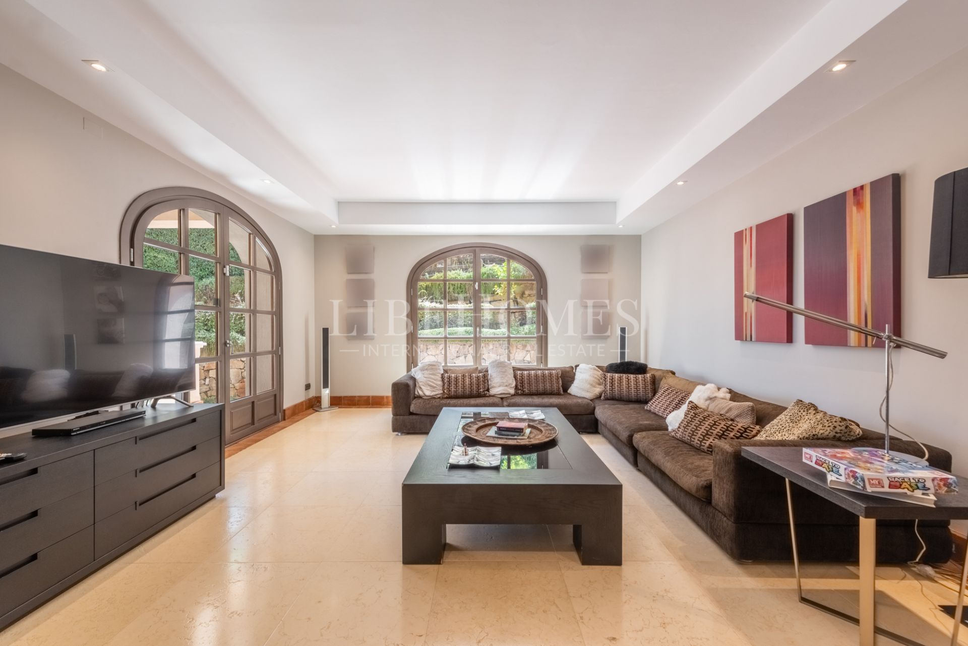 Magnífica villa con vistas panorámicas en Almenara, Sotogrande Alto