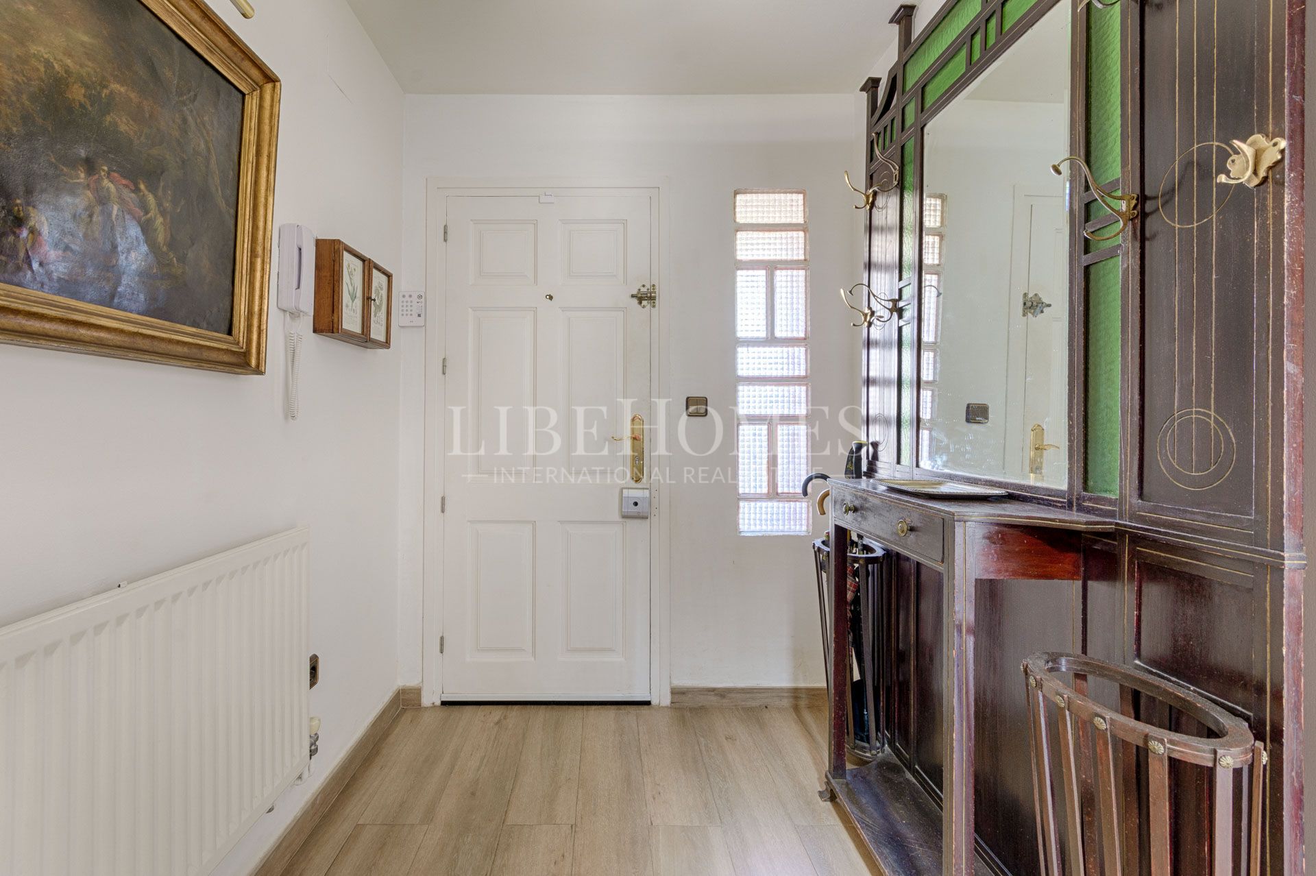 Cozy semi-detached house within walking distance of Figueres center