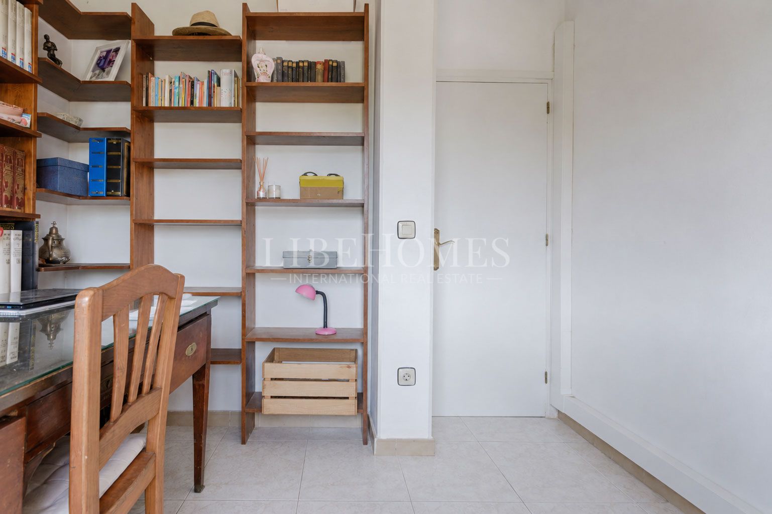 Cozy semi-detached house within walking distance of Figueres center