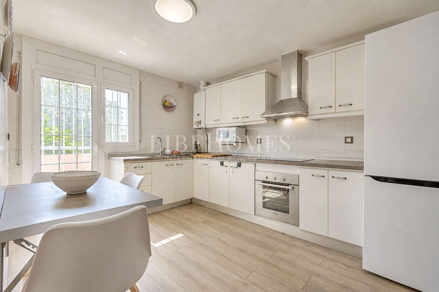 Cozy semi-detached house within walking distance of Figueres center