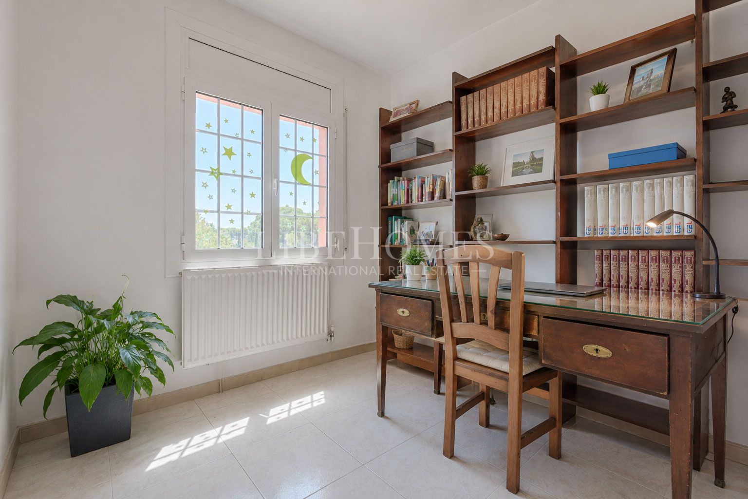 Cozy semi-detached house within walking distance of Figueres center