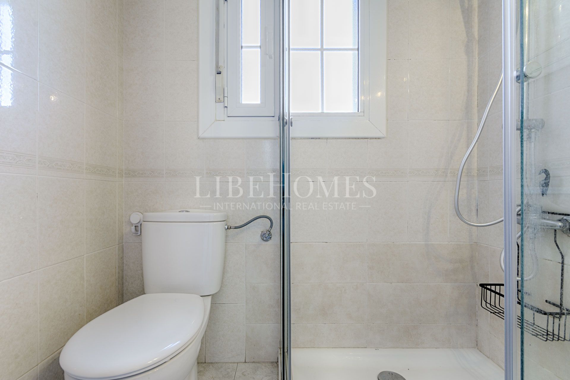 Cozy semi-detached house within walking distance of Figueres center