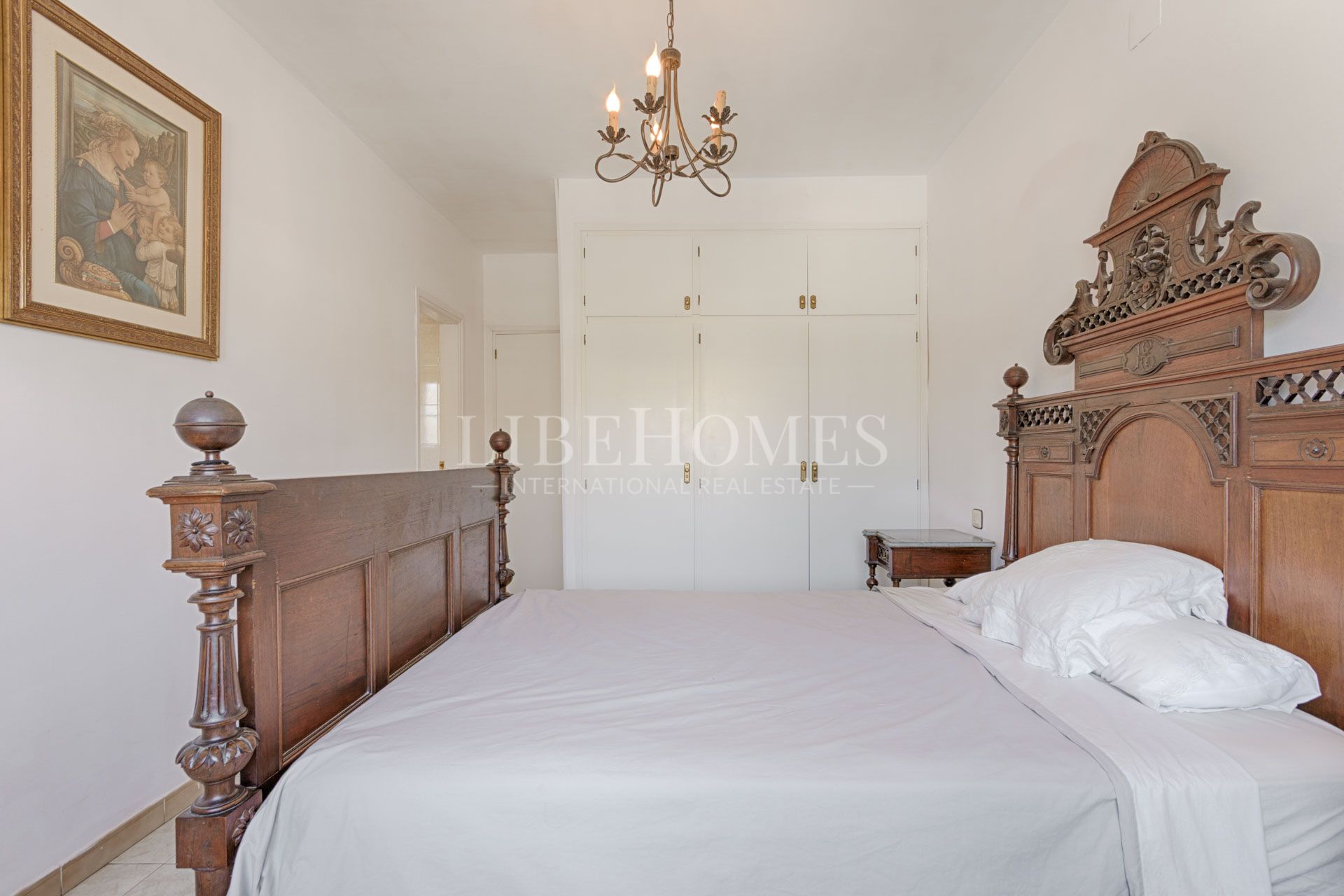 Cozy semi-detached house within walking distance of Figueres center