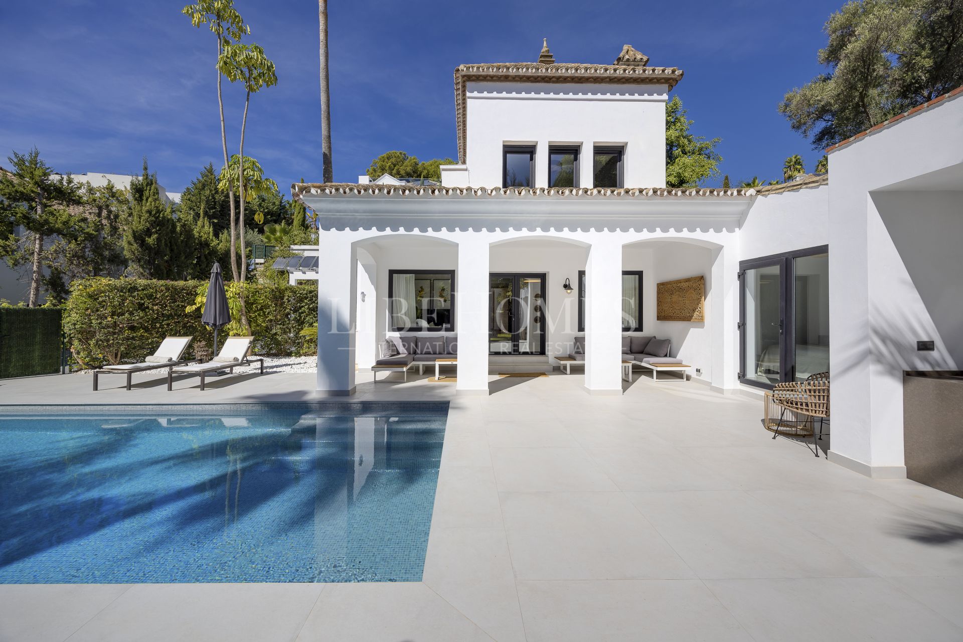 Villa moderne au charme andalou à Paraíso Alto, Benahavis