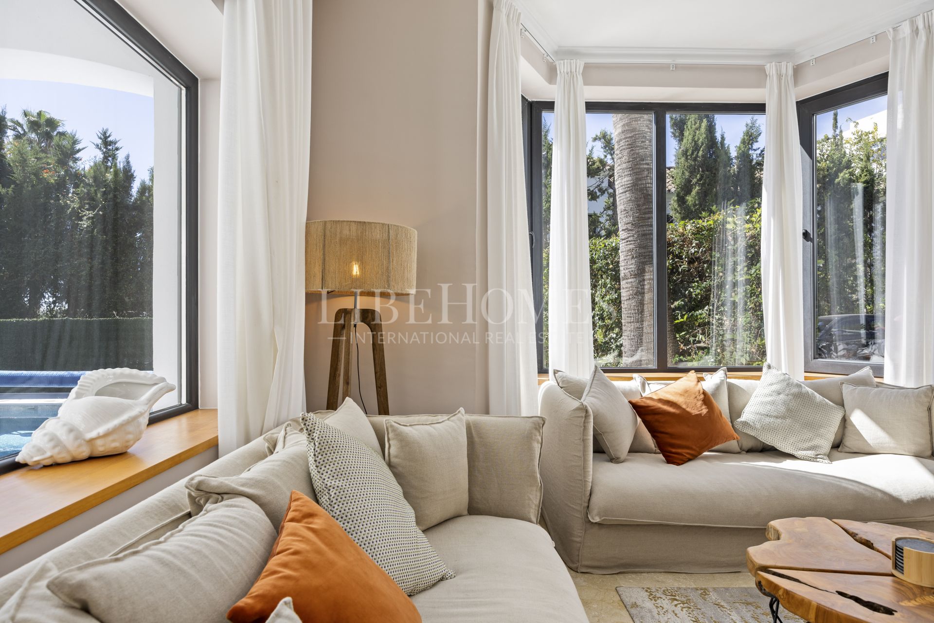 Villa moderne au charme andalou à Paraíso Alto, Benahavis