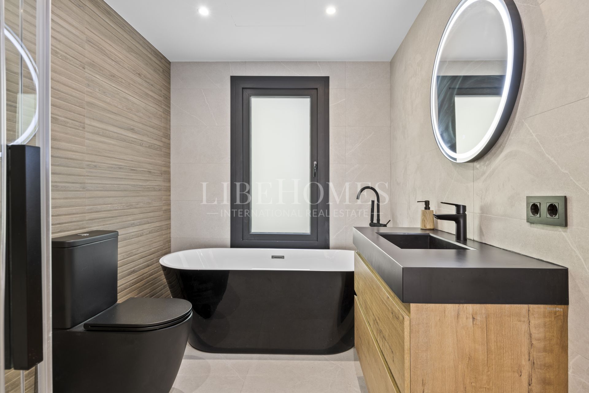 Villa moderne au charme andalou à Paraíso Alto, Benahavis