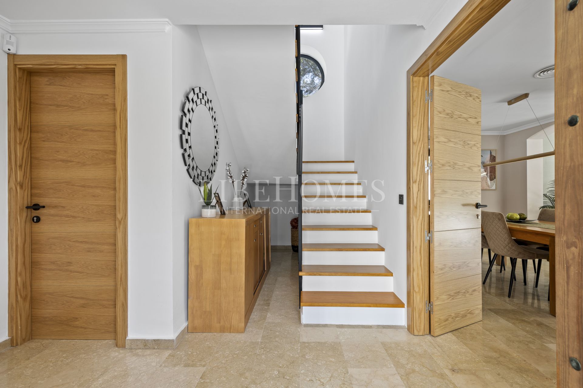 Villa moderne au charme andalou à Paraíso Alto, Benahavis