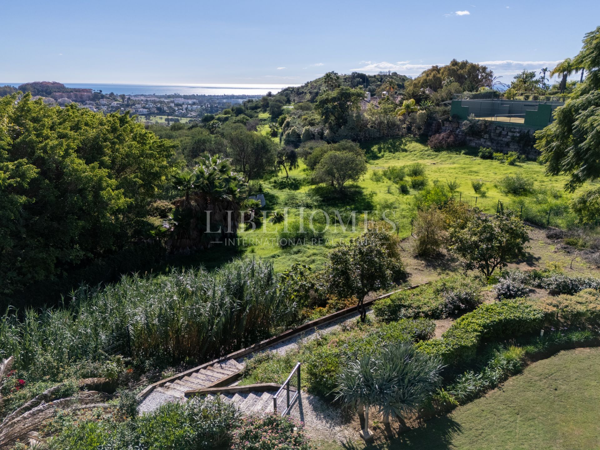 Вилла на продажу в Vega del Colorado, Бенахавис