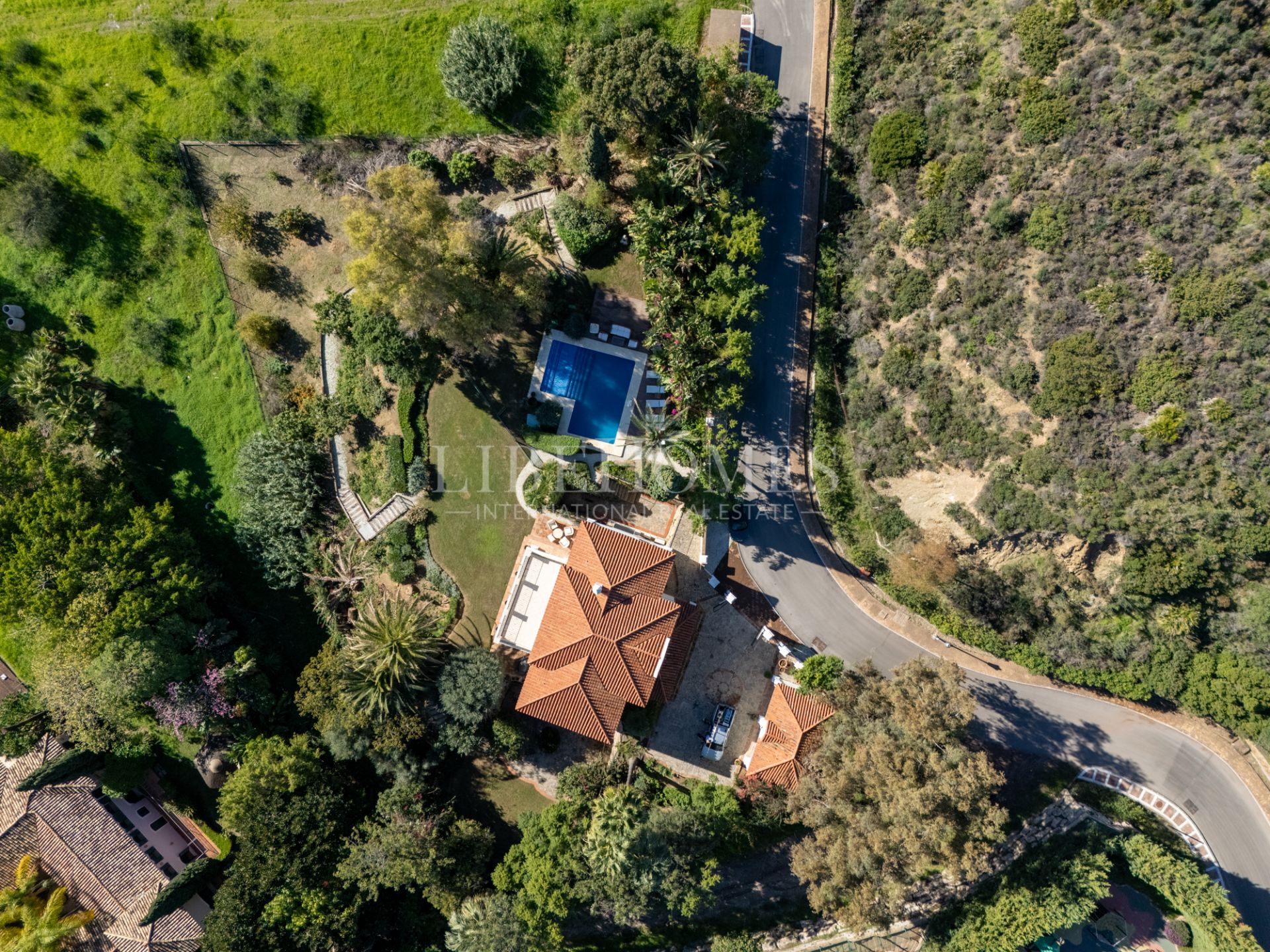 Вилла на продажу в Vega del Colorado, Бенахавис