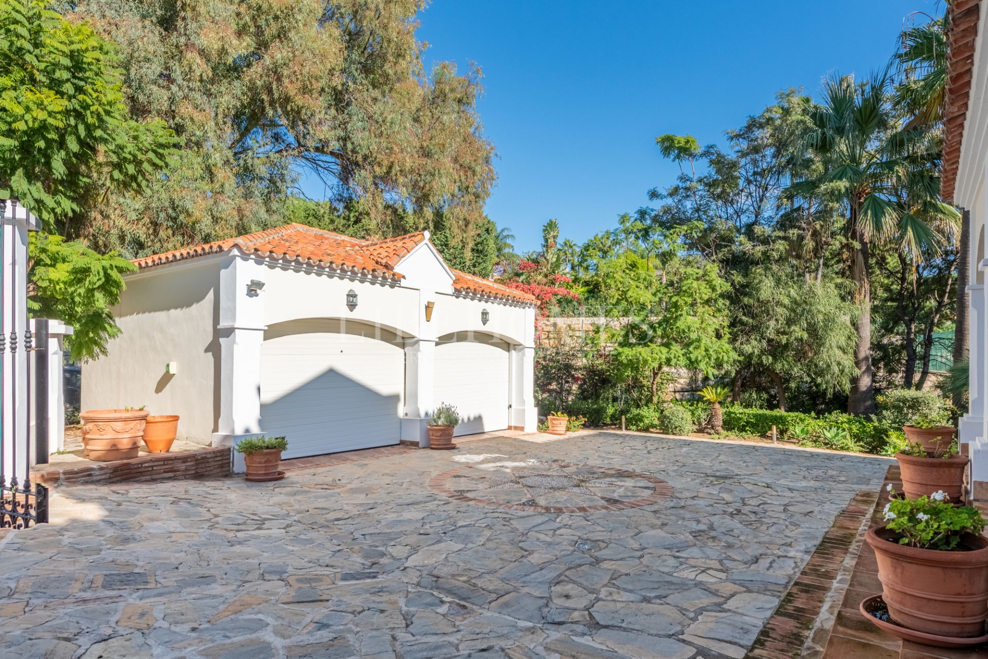 Вилла на продажу в Vega del Colorado, Бенахавис