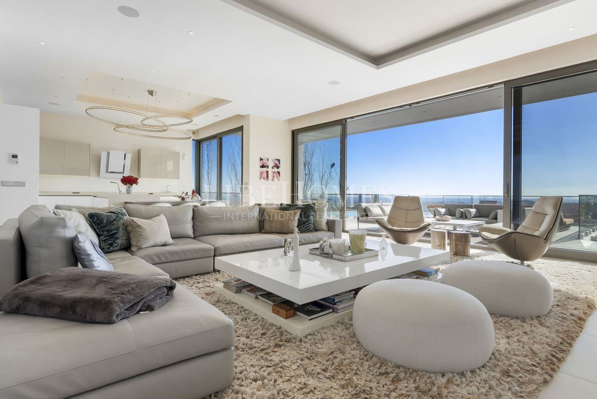 Villa de luxe moderne avec vue mer panoramique à La Quinta, Benahavis