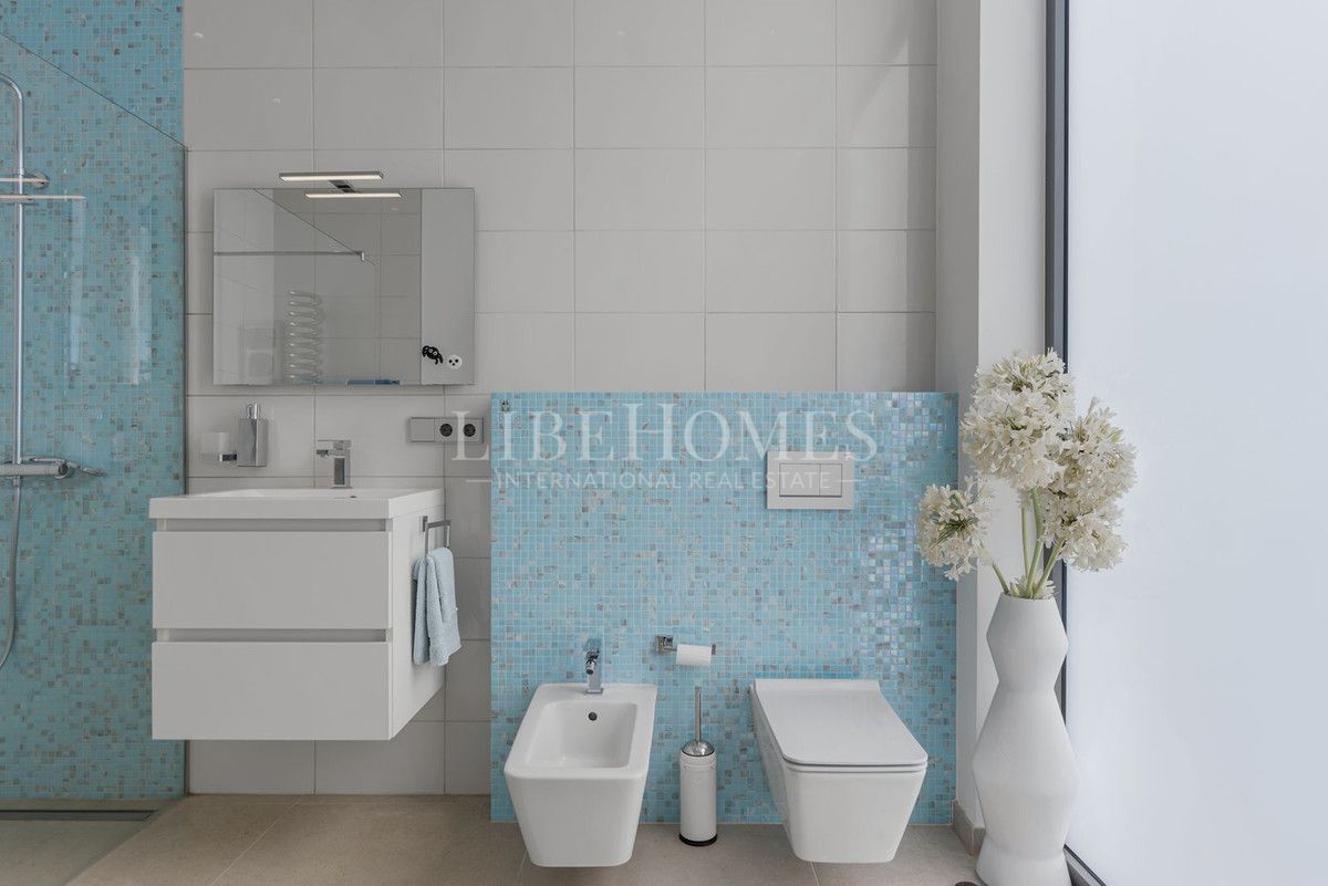 Villa de luxe moderne avec vue mer panoramique à La Quinta, Benahavis