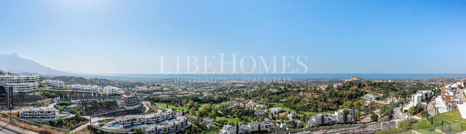 Apartamento con vistas panorámicas al mar en Byu Hills, Benahavis