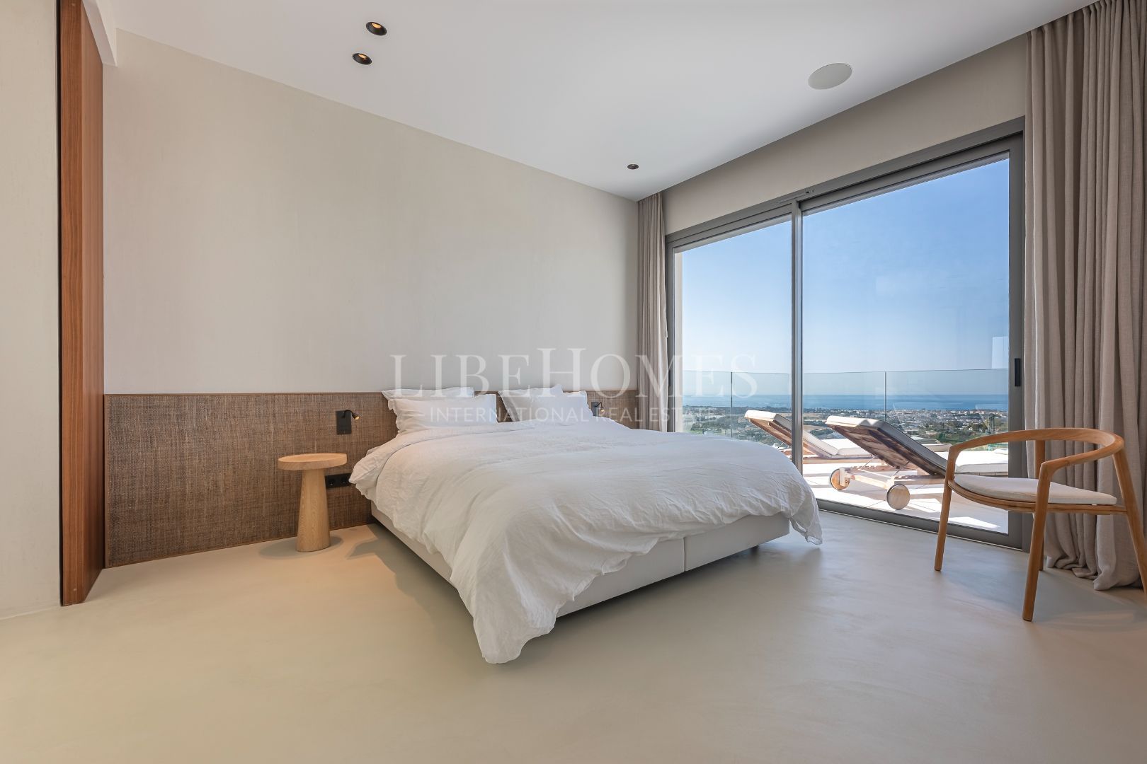 Apartamento con vistas panorámicas al mar en Byu Hills, Benahavis