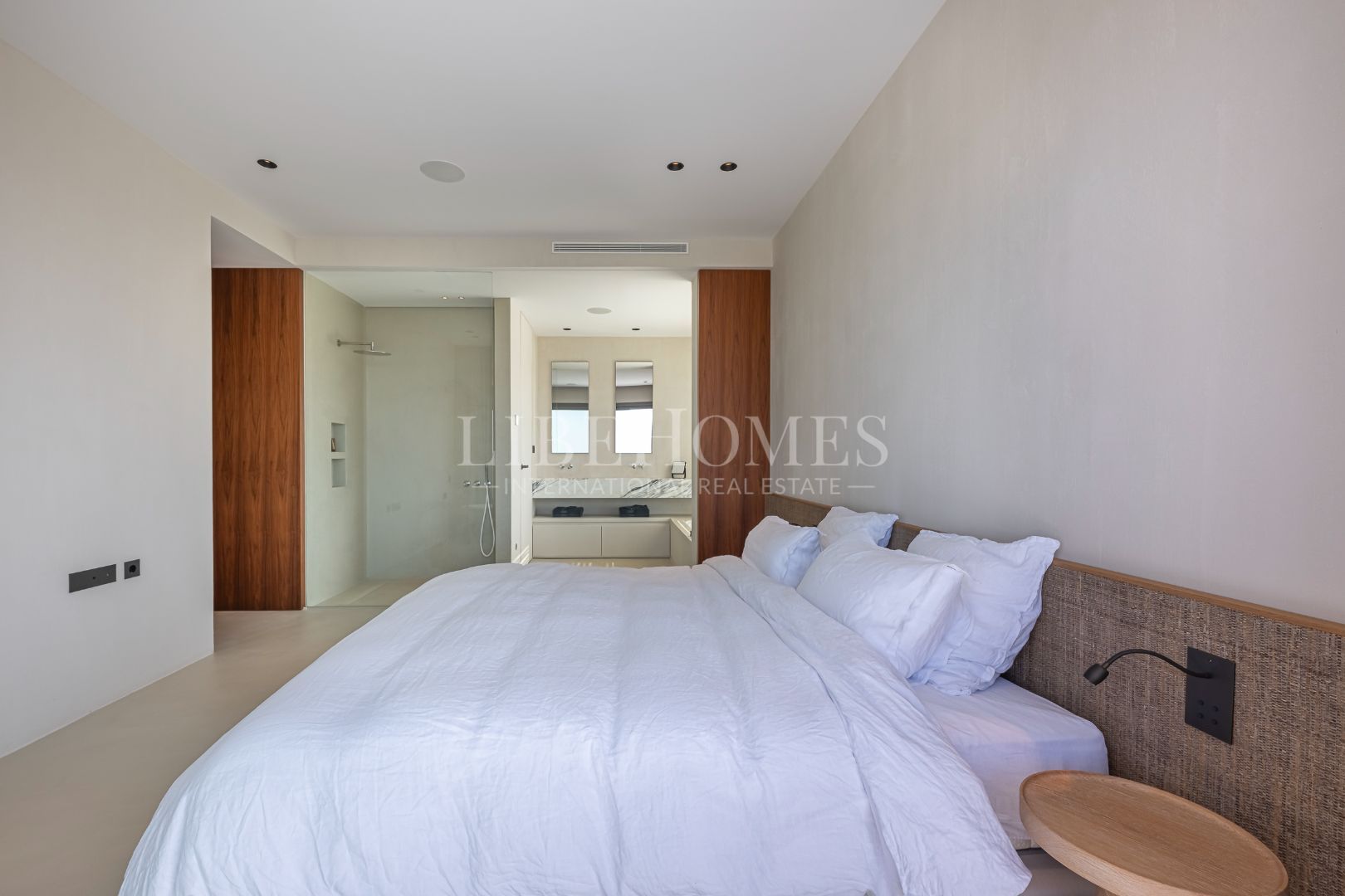 Apartamento con vistas panorámicas al mar en Byu Hills, Benahavis