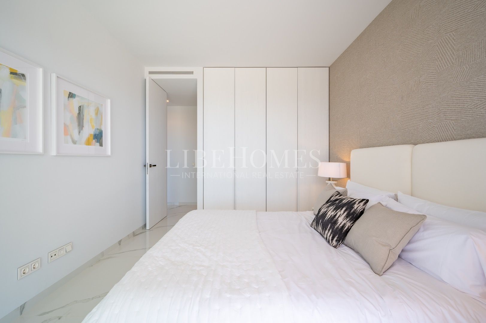 Апартамент на продажу в Byu Hills, Бенахавис