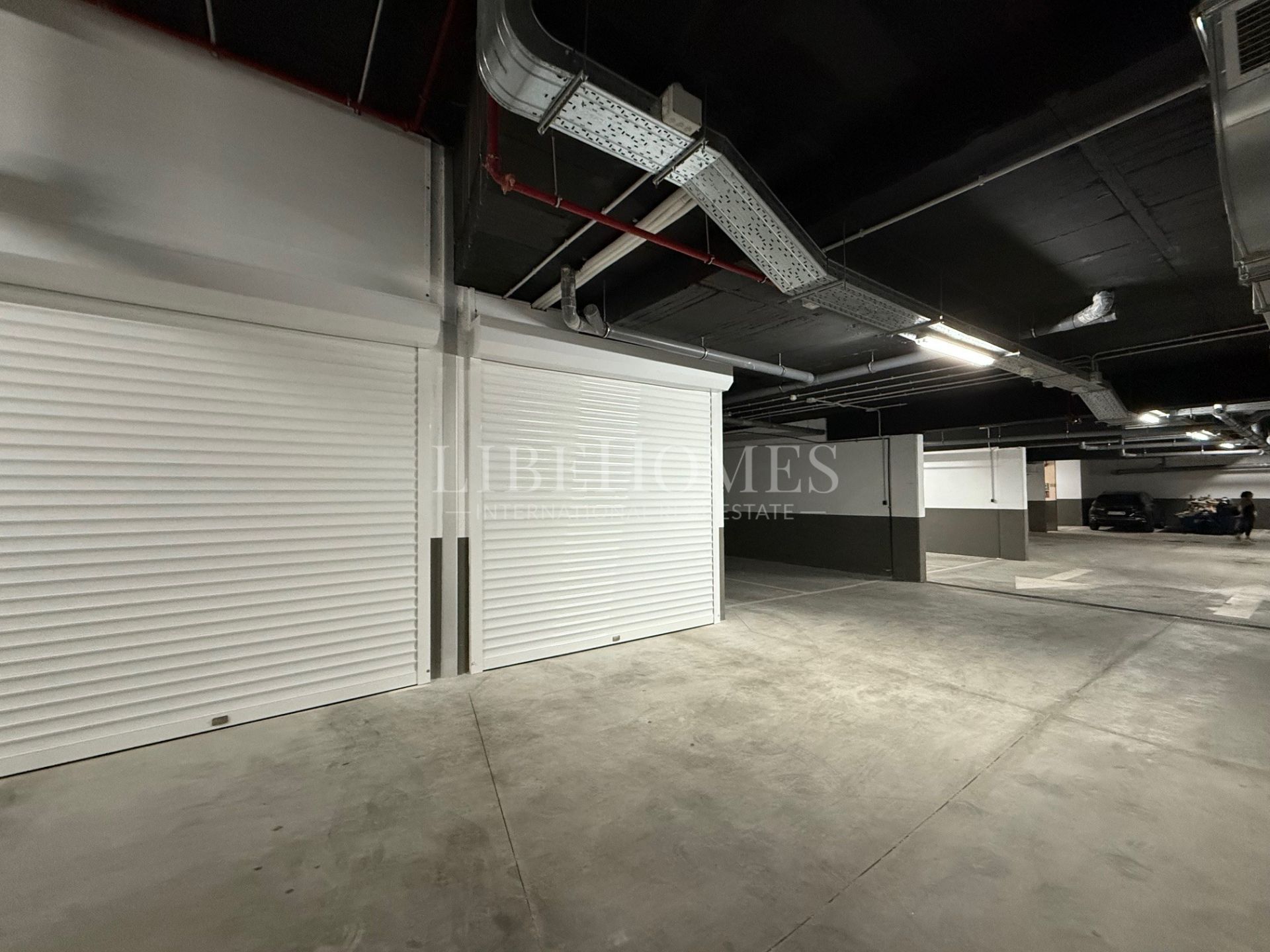 Casa adosada en primera línea de playa, con piscina privada, Estepona