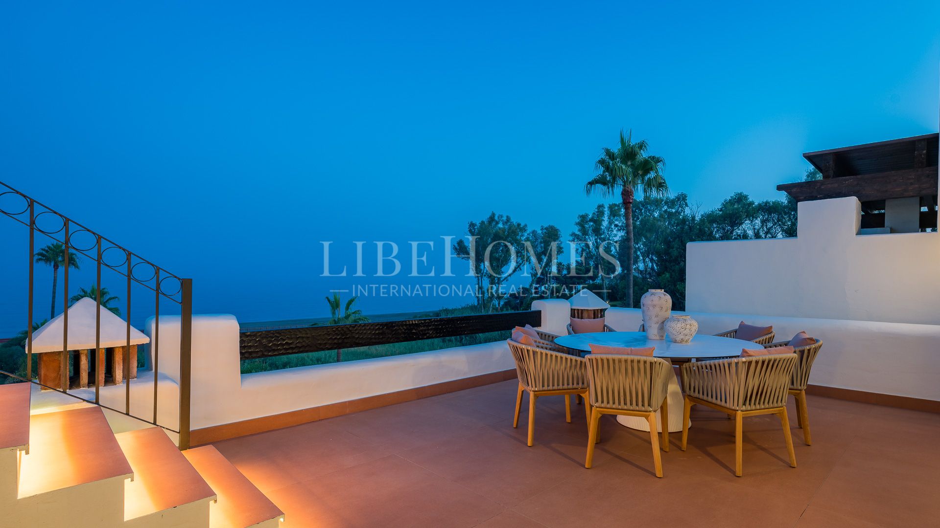 Beachfront penthouse with sea views, New Golden Mile, Estepona